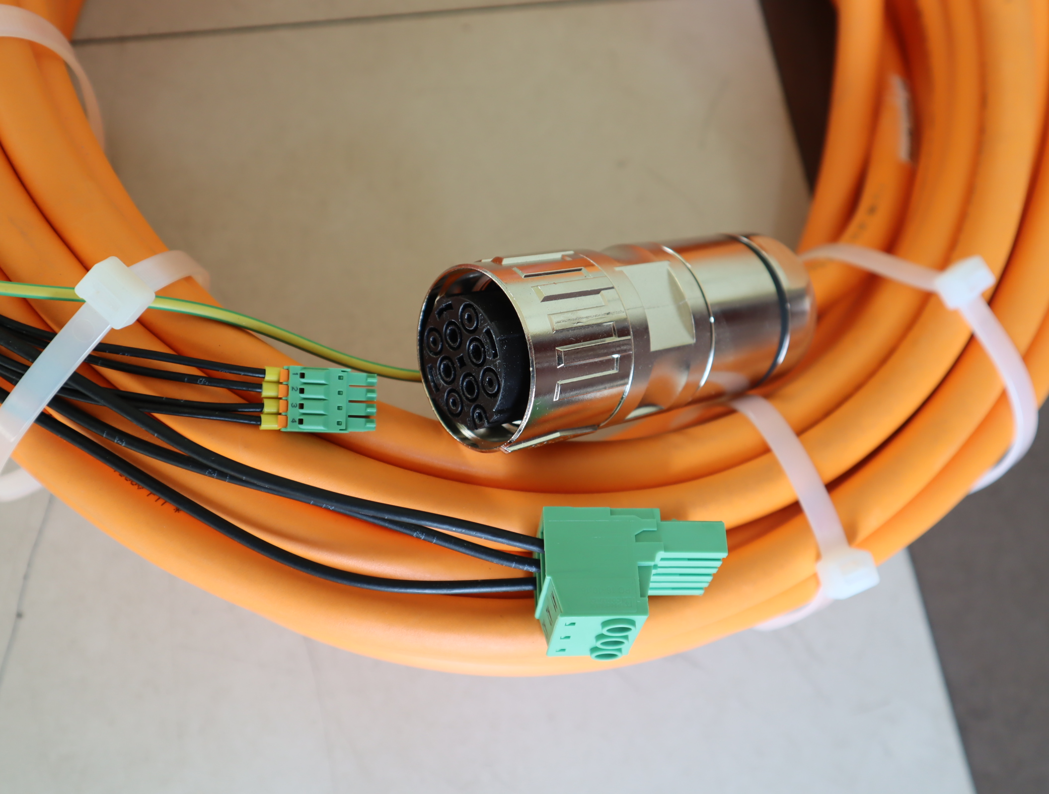 R911384599 RL2-044EBB-NN-030,0 德国力士乐REXROTH电缆