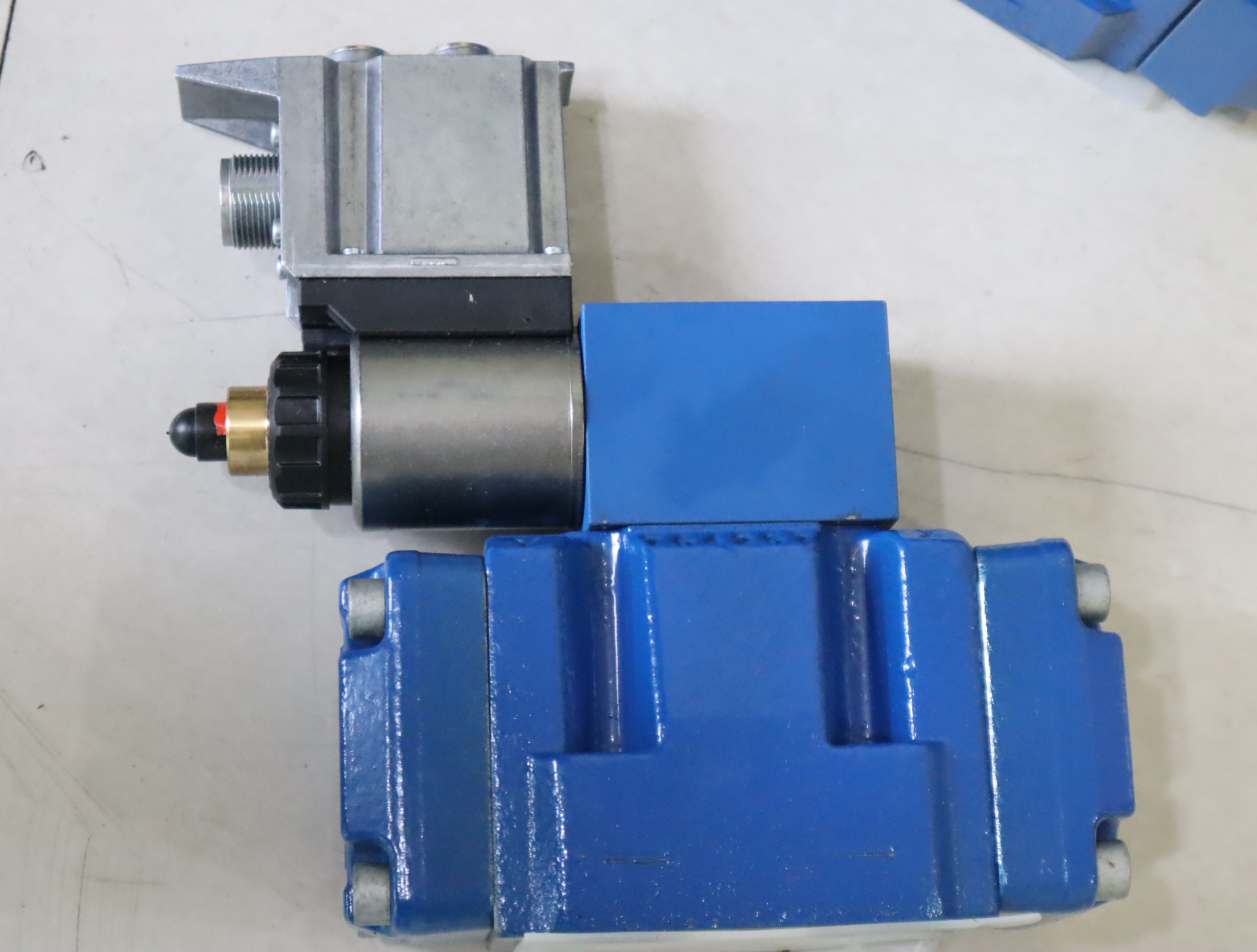 3DREE10P-72/200YG24K31A1V R901237705 德国力士乐REXROTH比例阀