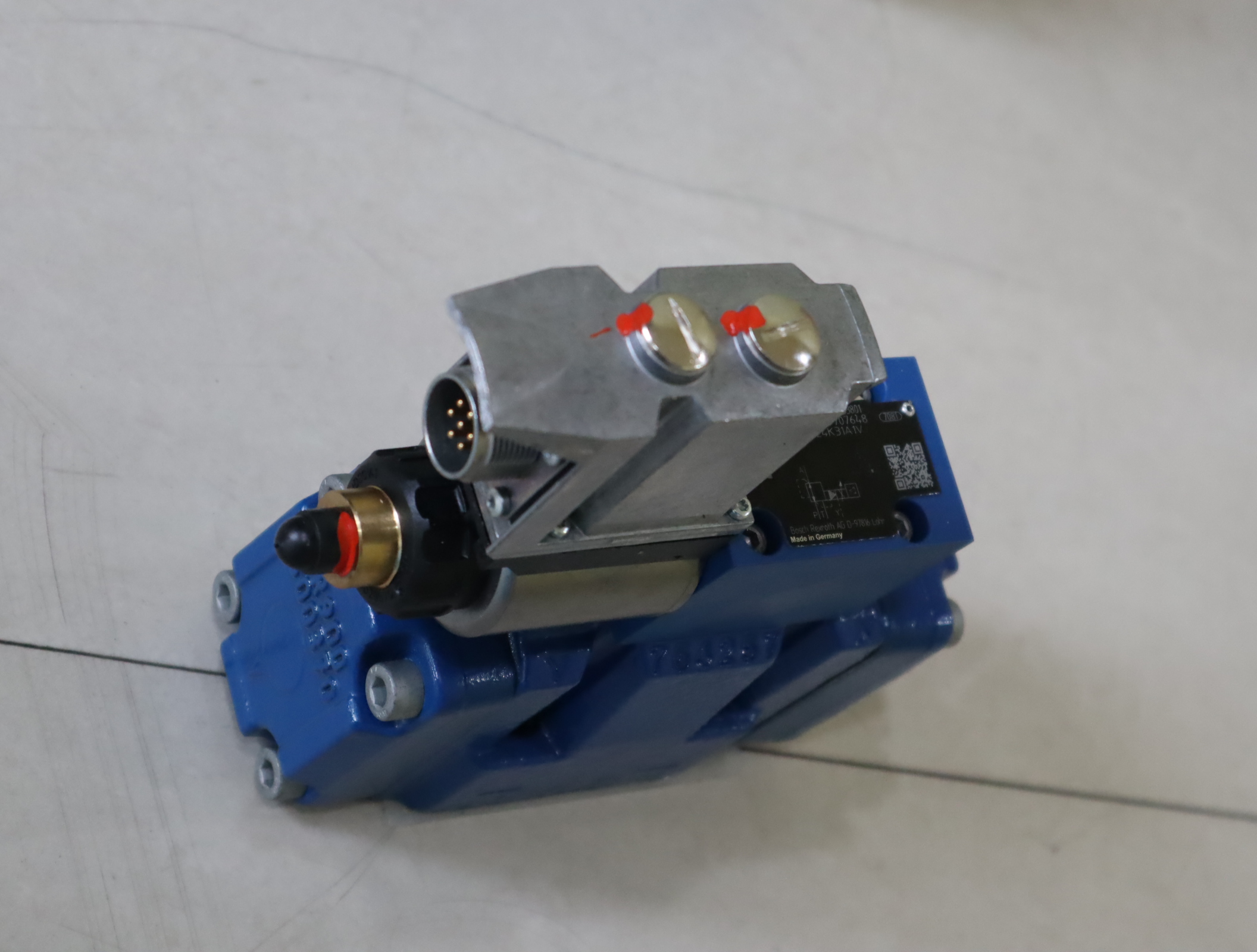 3DREE10P-72/200YG24K31A1V R901237705 德国力士乐REXROTH比例阀