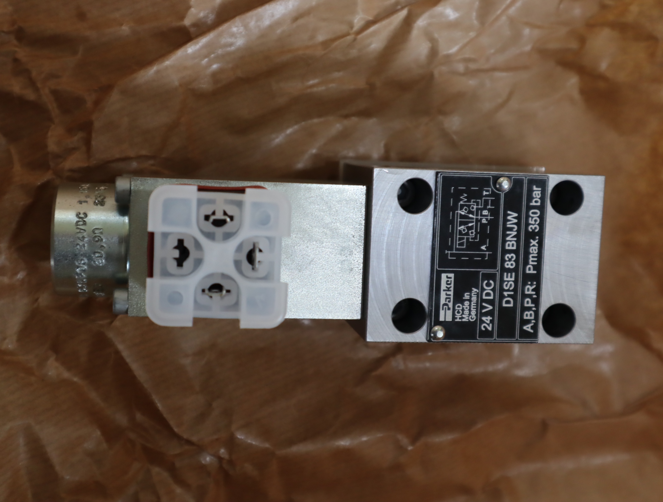 D1SE83BNJW 24V DC 美国派克PARKER电磁阀D1SE83BNJW