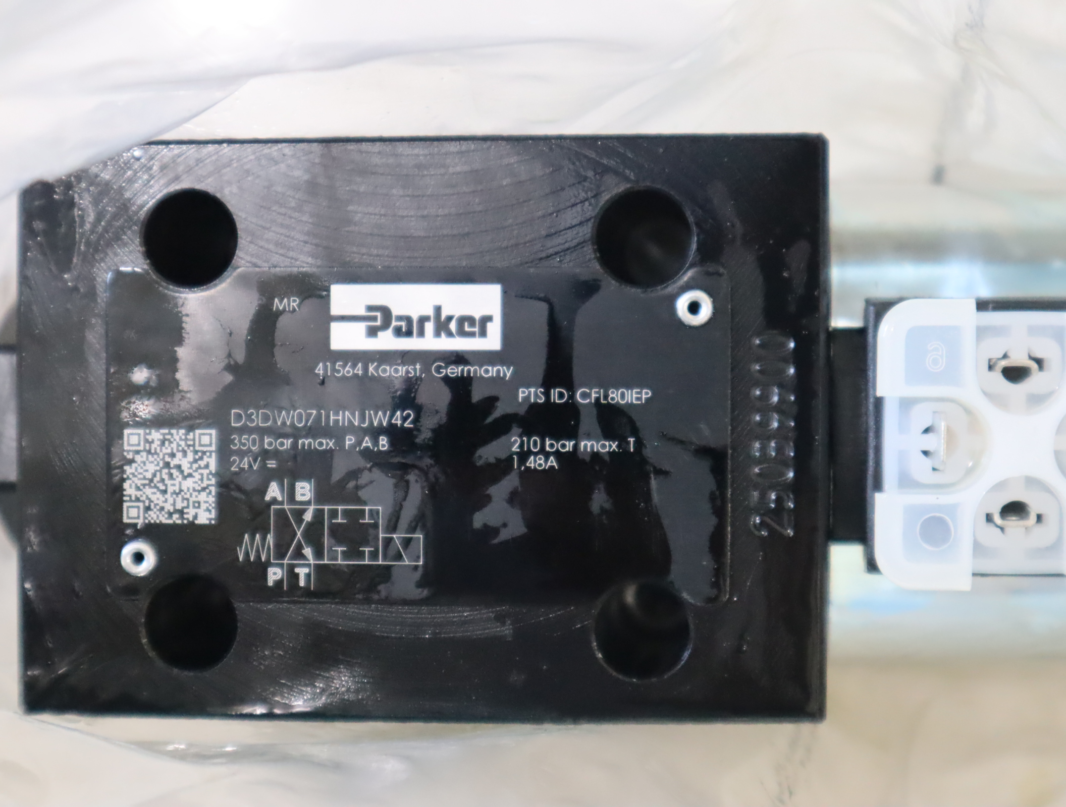 D3DW071HNJW D3DW071HNJW42 SD3DW071HNJW42 美国派克PARKER电磁阀