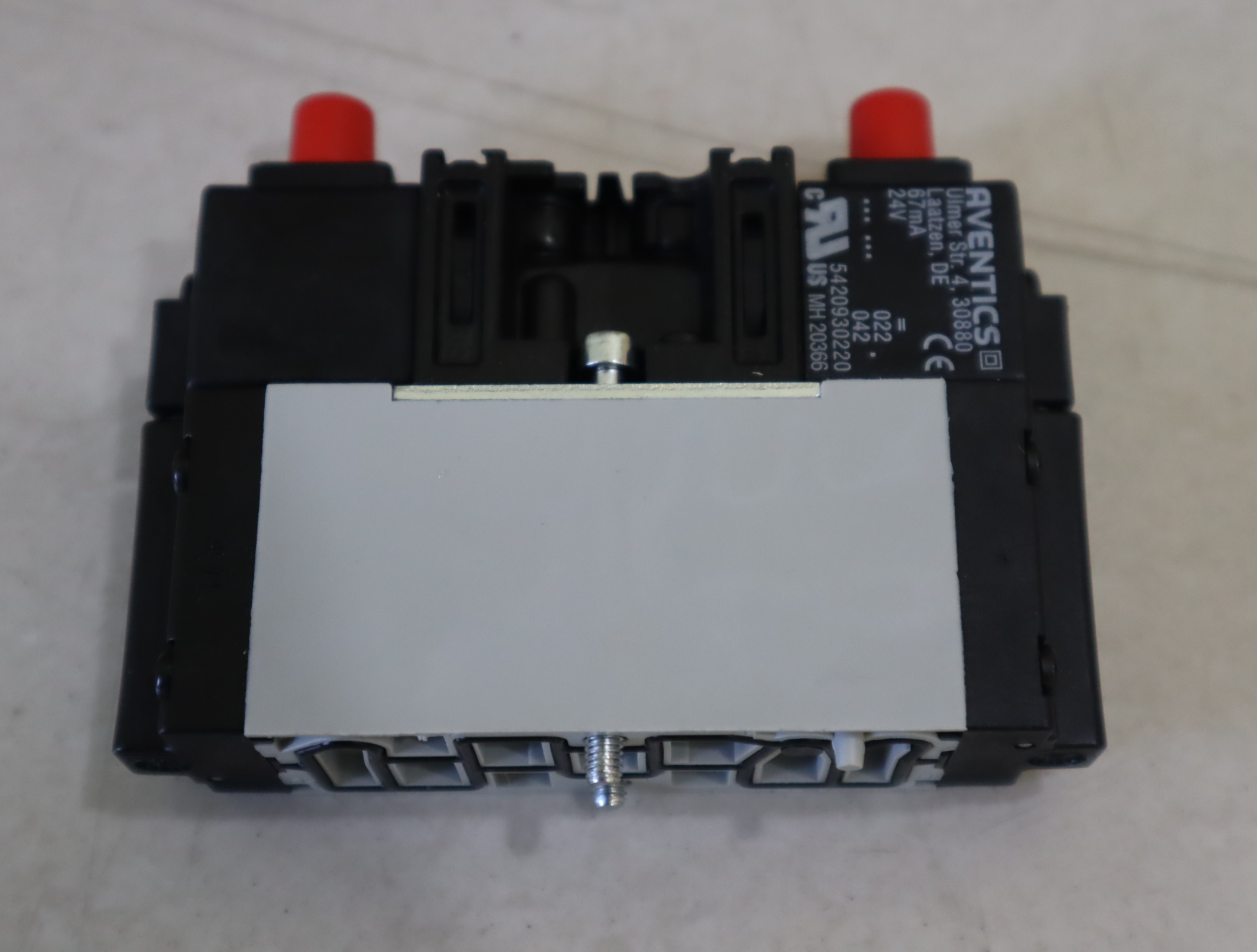 0822121001 5420930220 5763810220 德国安沃驰AVENTICS气动阀气缸