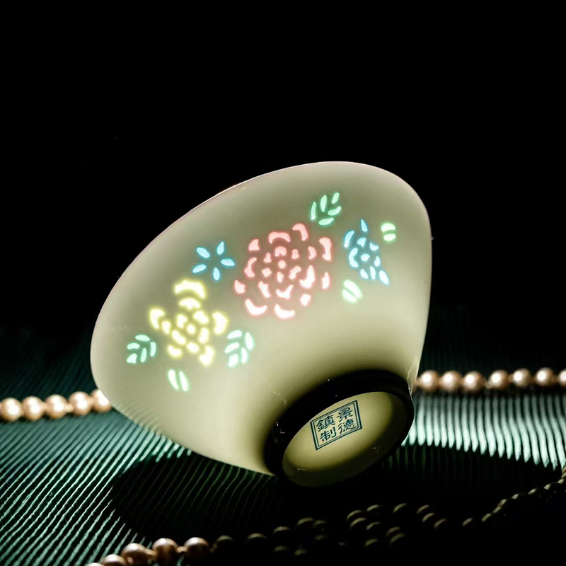 景德 镇青瓷玲珑餐具套装中国风宫廷中式高档奢华五彩玲珑碗盘碗碟