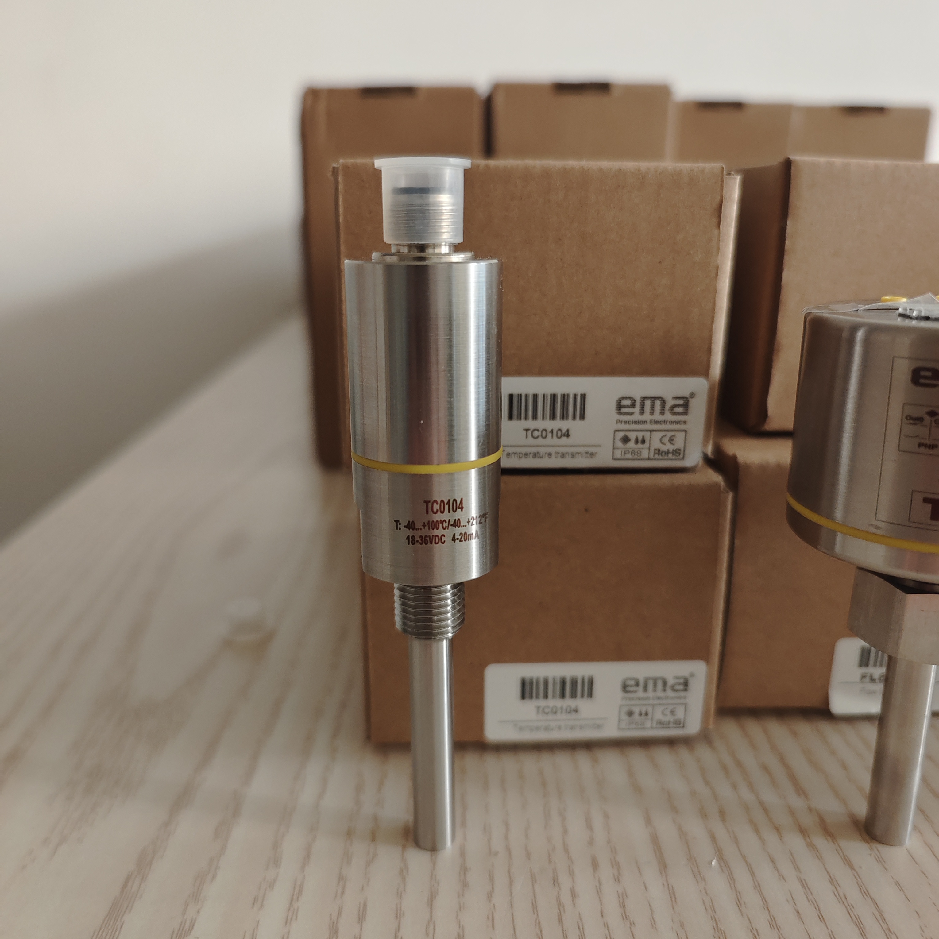 EMA伊玛紧凑型温度传感器 TC系列  TC0142 TC0103  TC0105