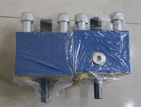 LFA40H2-7X/F LFA40H2-70/F LFA40H2-71/F R900938122 REXROTH盖板