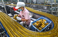 无菌冷灌饮料调配系统 果汁混合调配设备 装箱码垛生产线