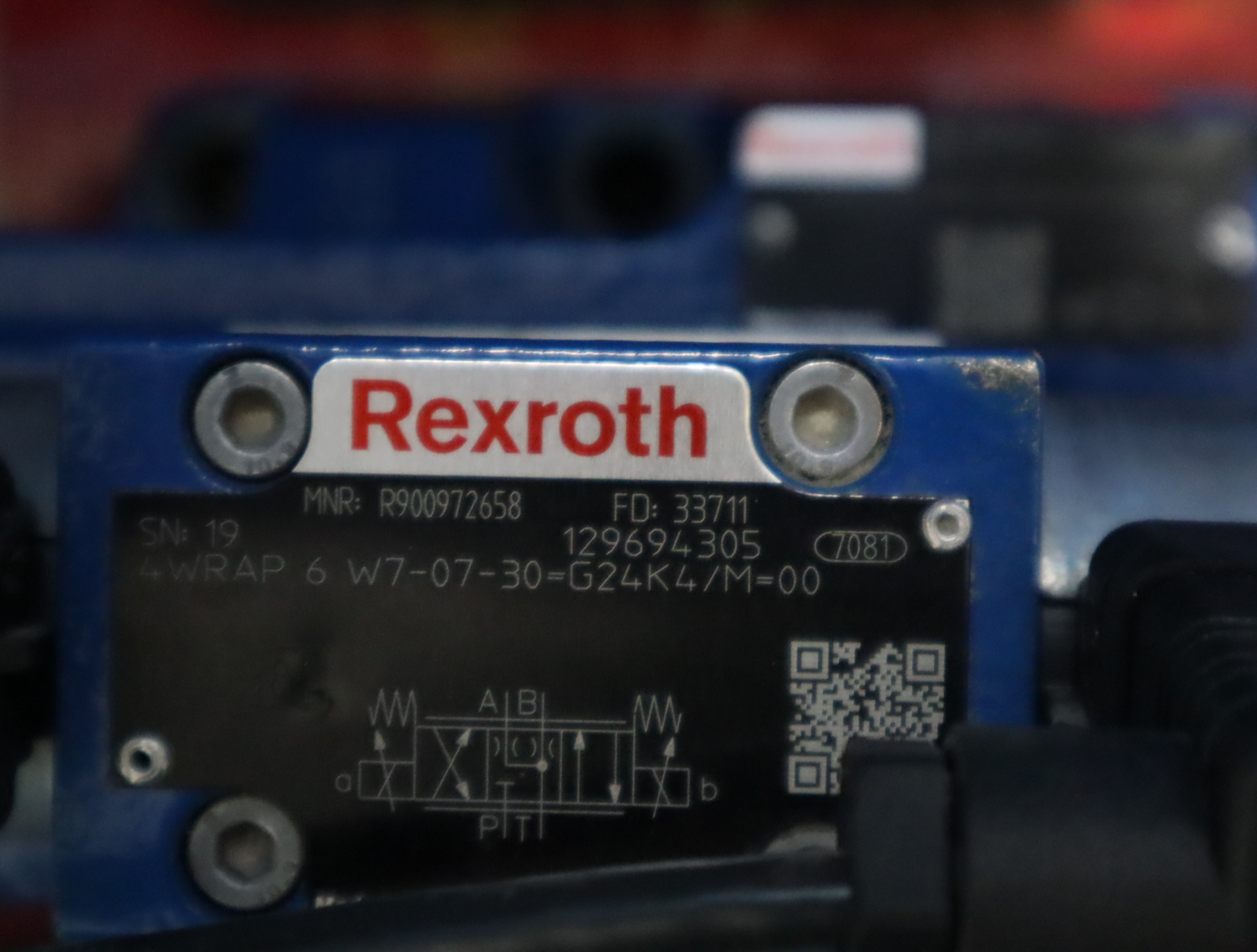 R900972658 4WRAP 6 W7-07-3XG24K4/M00 德国力士乐REXROTH先导阀