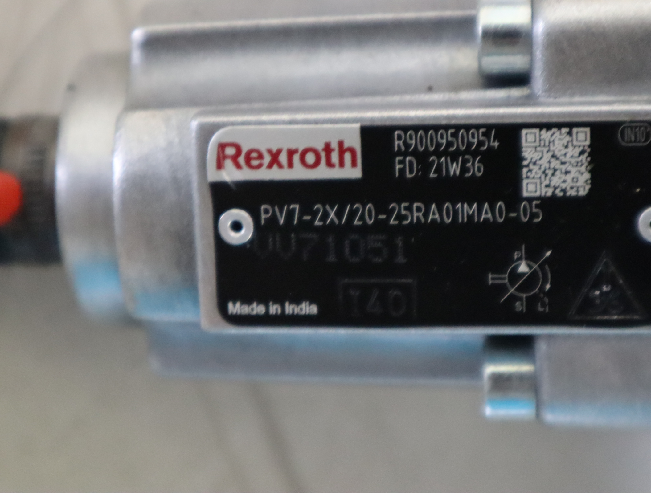 PV7-2X/20-25RA01MA0-05 R900950954 德国力士乐REXROTH叶片泵