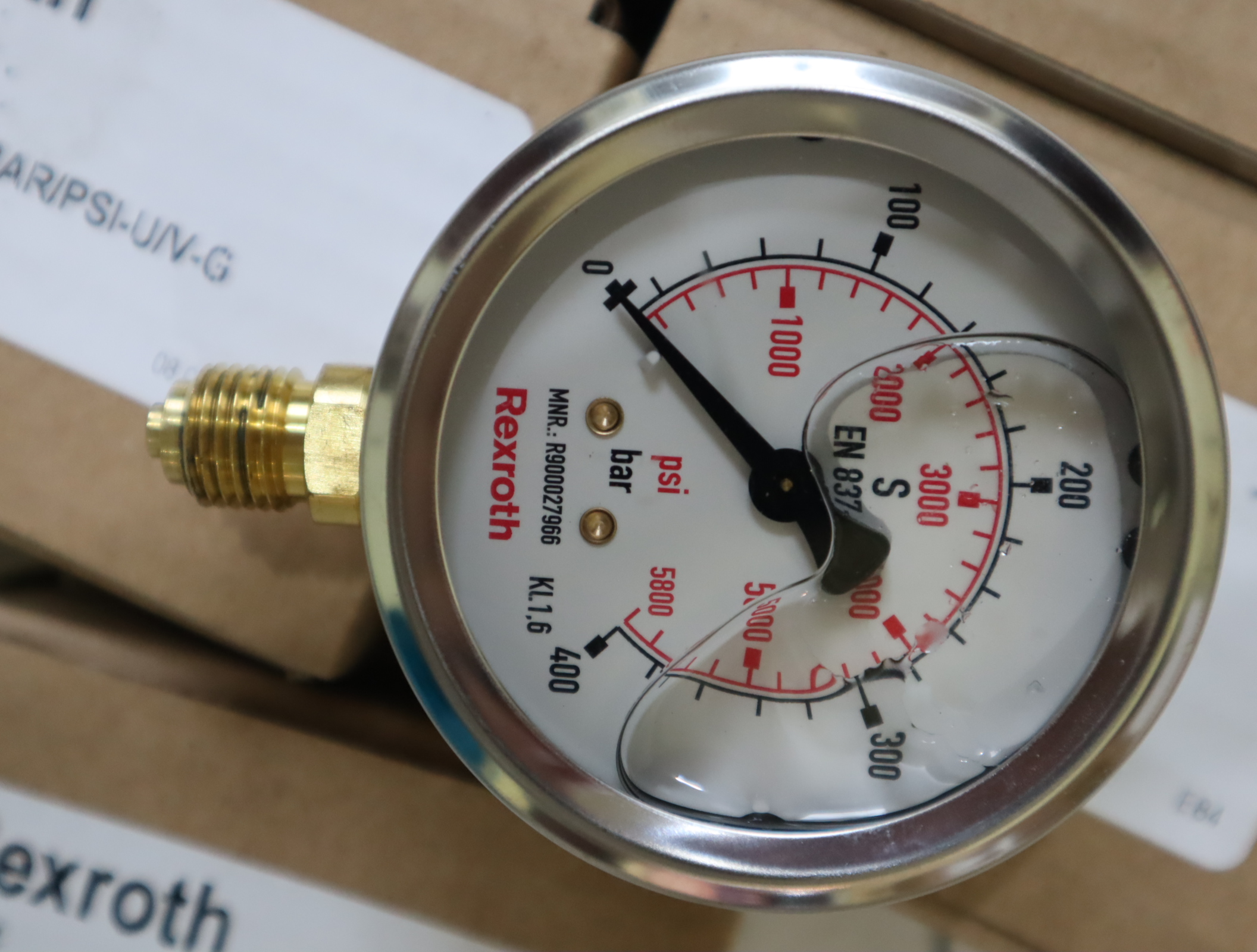 R900027966 ABZMM63-400BAR/PSI-U/V-G 德国力士乐REXROTH压力表