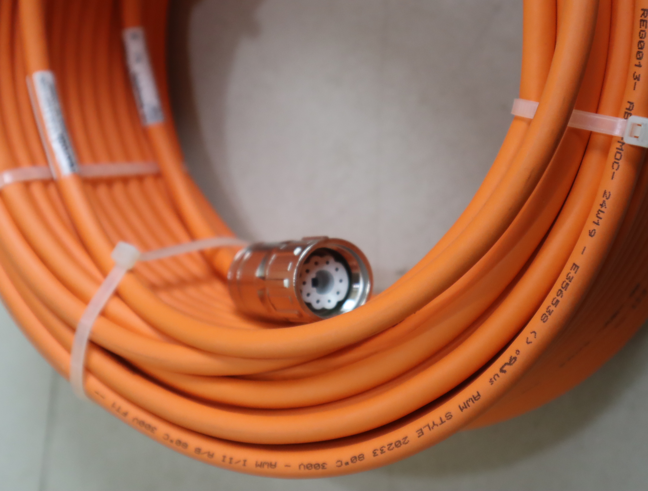 R911338987 RKG4200/045,0 德国力士乐REXROTH驱动器电缆接头