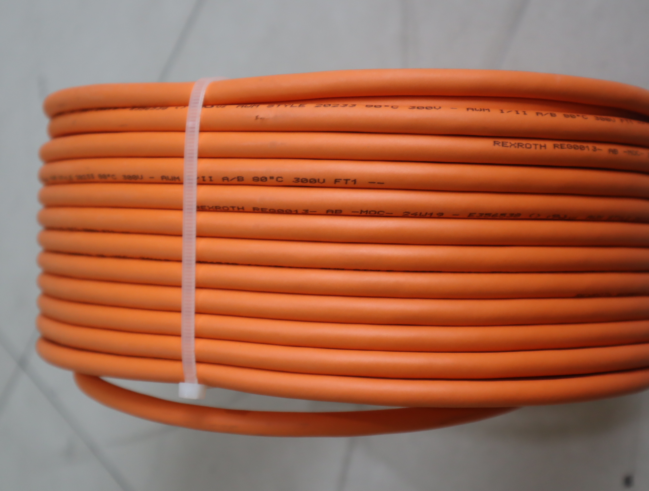 R911338987 RKG4200/045,0 德国力士乐REXROTH驱动器电缆接头