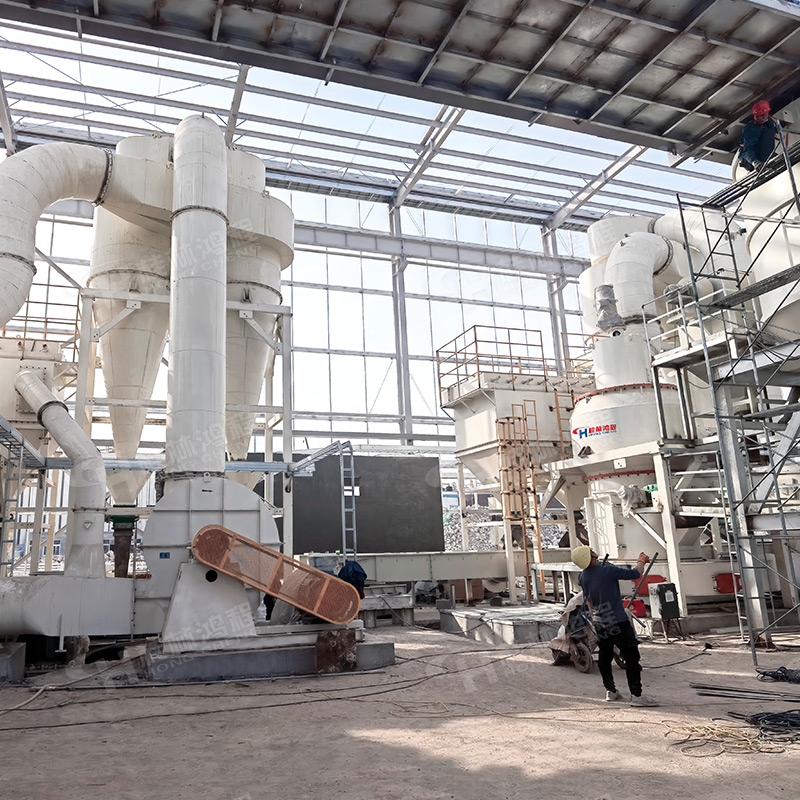 冶金膨润土磨粉机 大型雷蒙机 三辊四辊可配置矿石粉碎机器