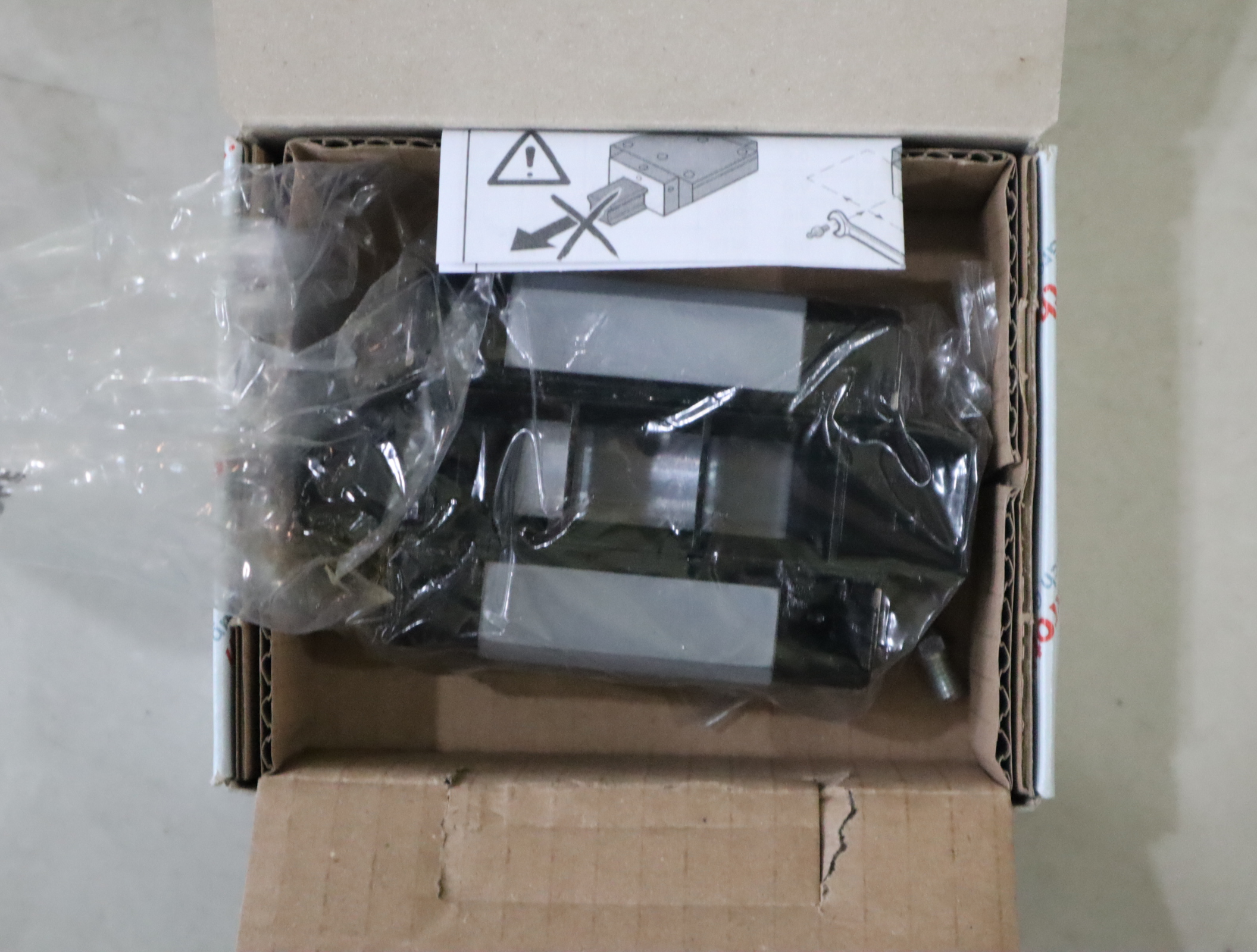 R166679370 KWD-030-SKS-D0-H-1 德国力士乐REXROTH滑块