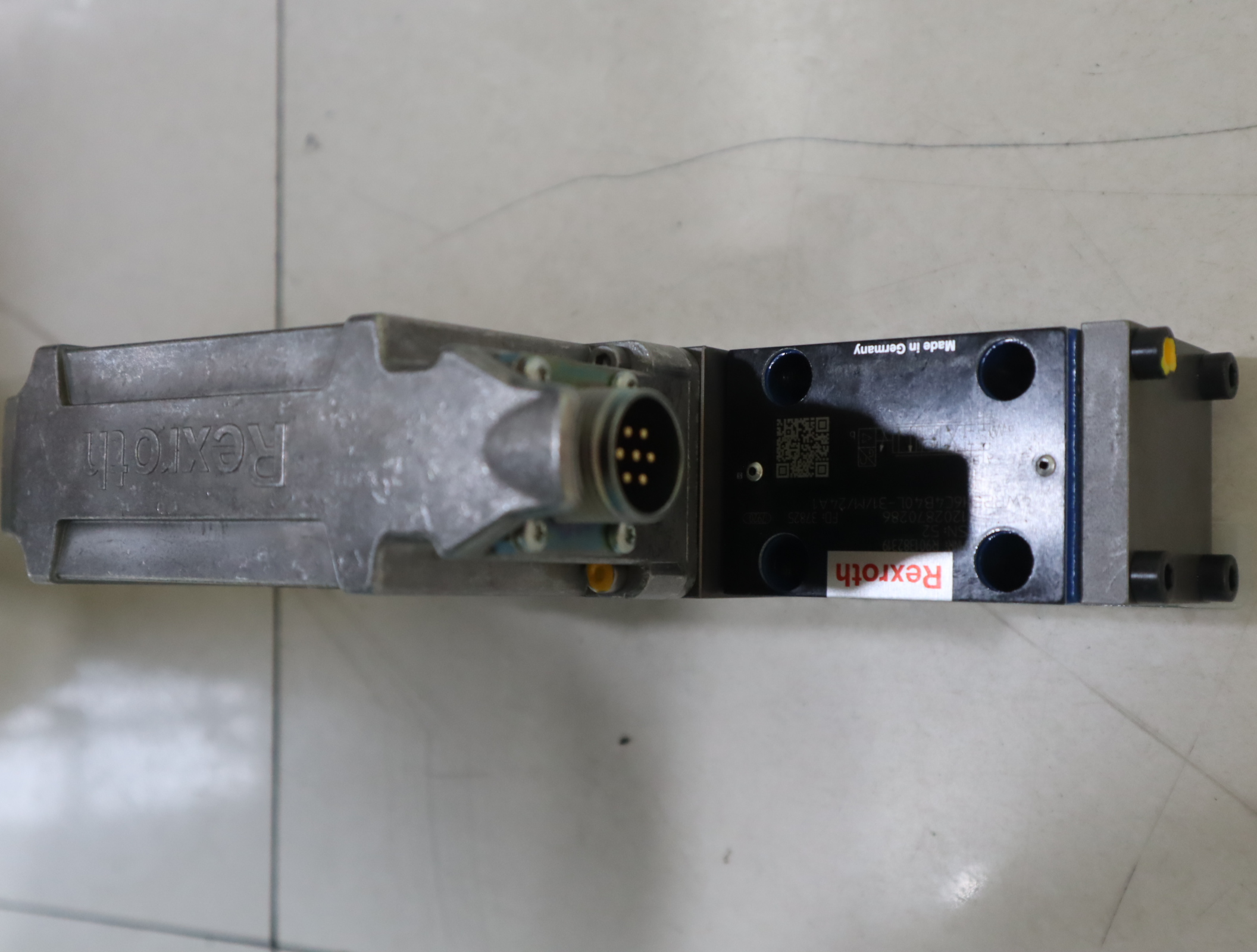 4WRPEH6C4B40L-31/M/24A1 R901382319 德国力士乐REXROTH比例阀