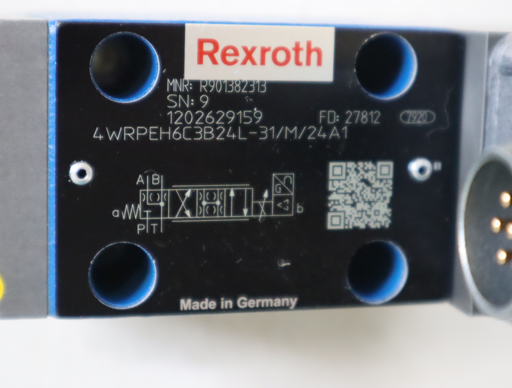 4WRPEH6C3B24L-30/M/24A1 R901382313 德国力士乐REXROTH比例阀