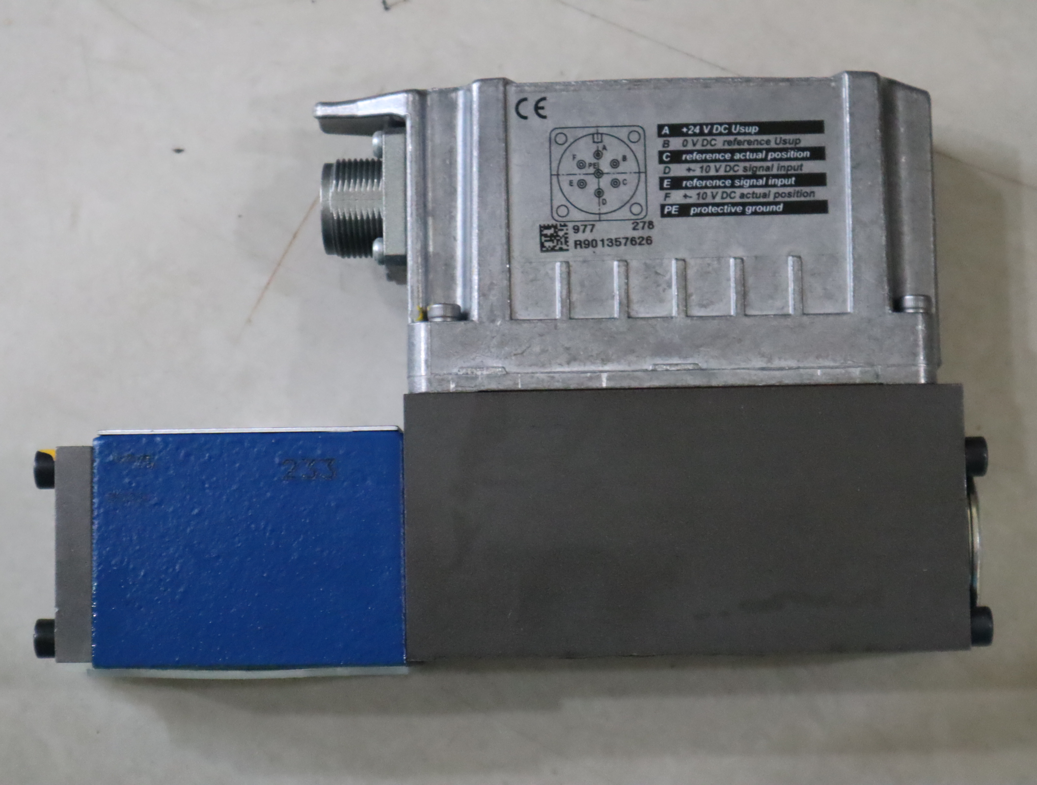 4WRPEH6C3B24L-30/M/24A1 R901382313 德国力士乐REXROTH比例阀