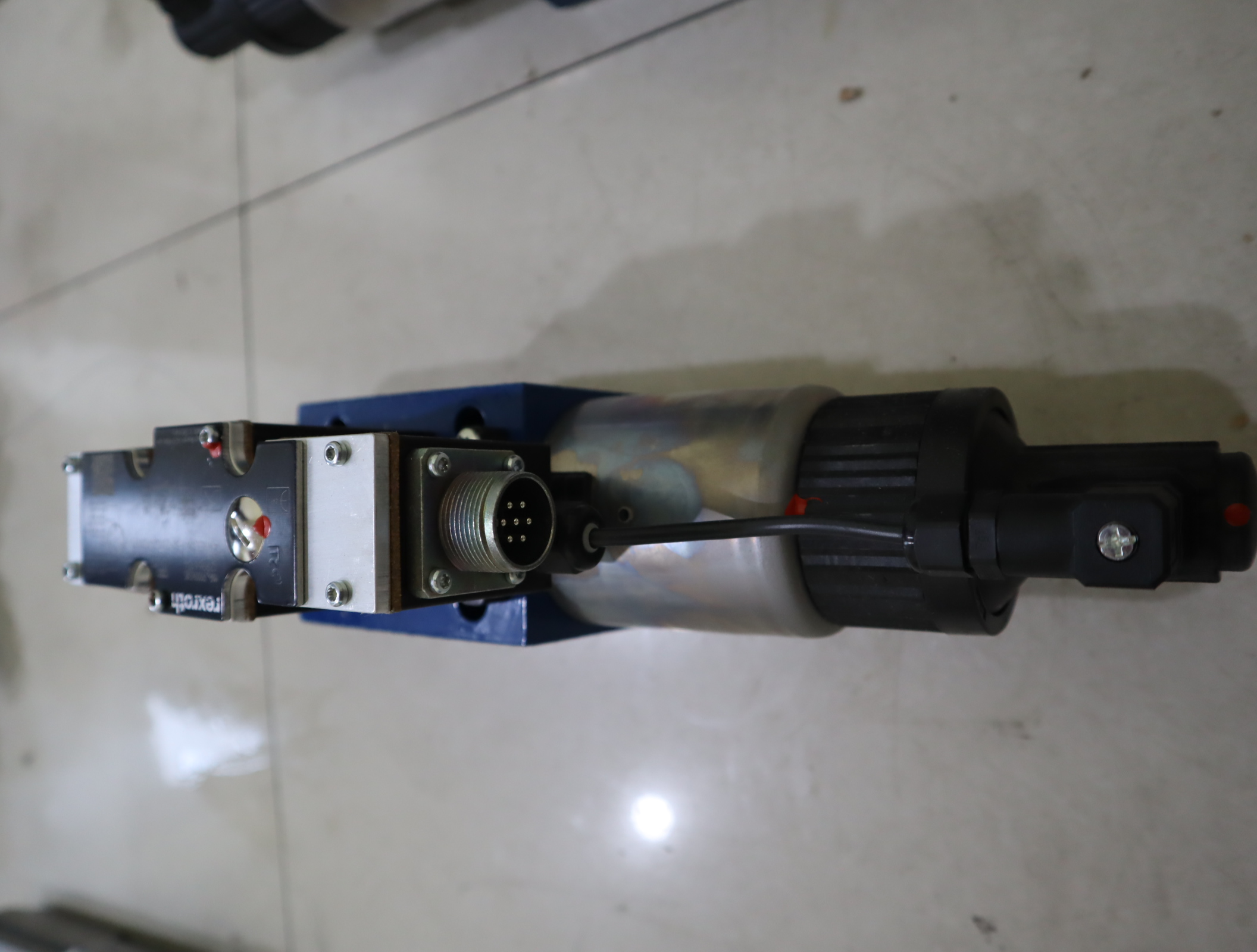 4WREE10W1-50-23/G24K31/F1V R900965185 德国力士乐REXROTH比例阀