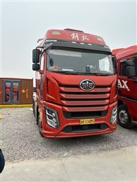 国六解放J6V，锡柴520马力发动机，一汽手动变速箱，带液力缓速器