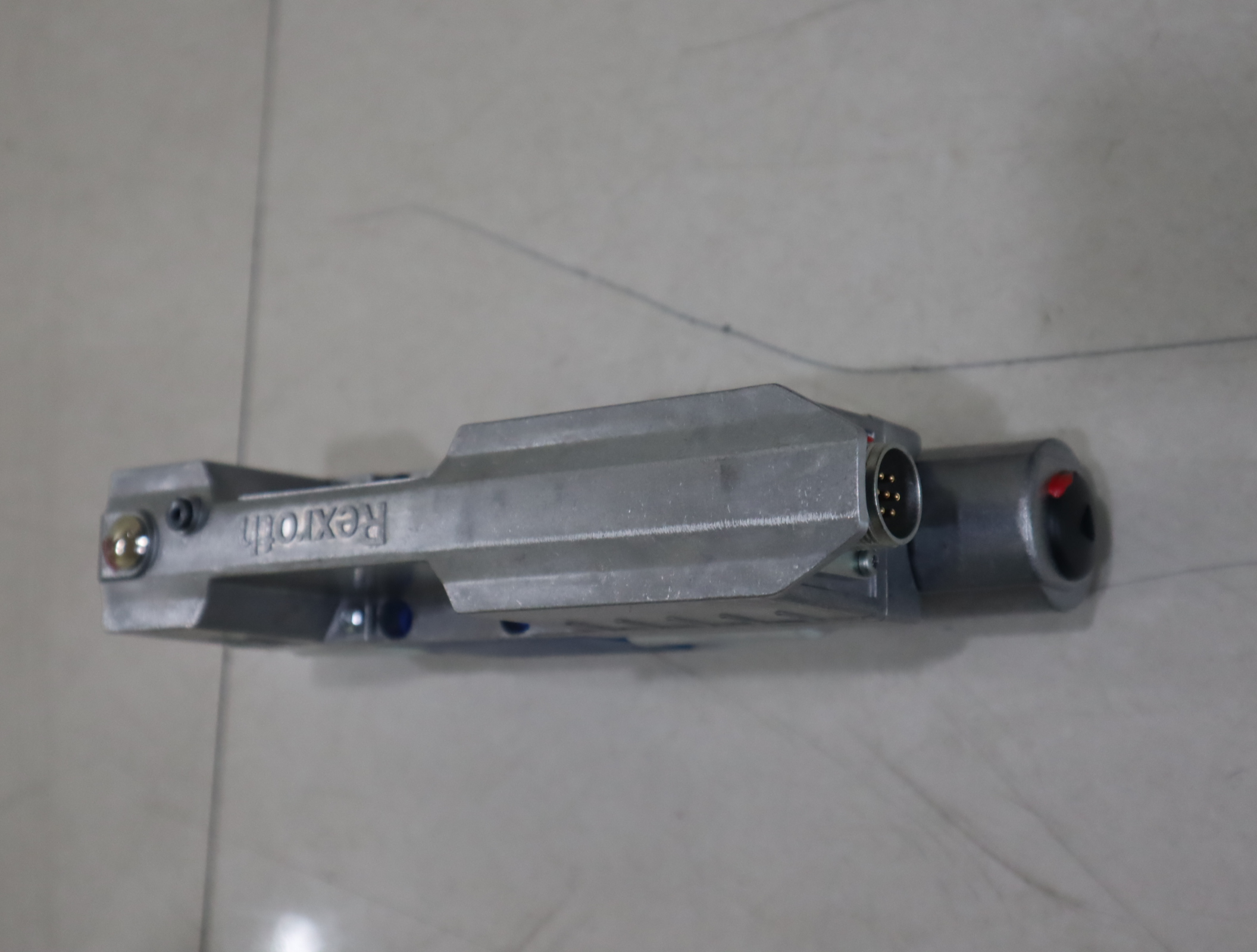 4WREE6E16-3X/V/24A1 R901496427 德国力士乐REXROTH比例阀