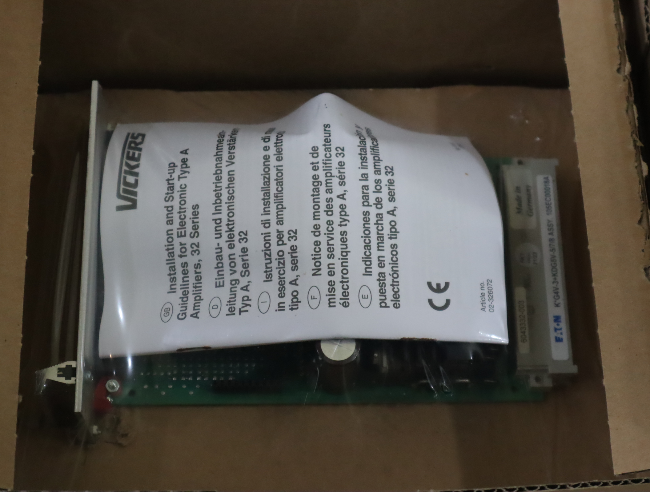 EEA-PAM-523-A-33 105EC000184 美国伊顿EATON威格士VICKERS放大器