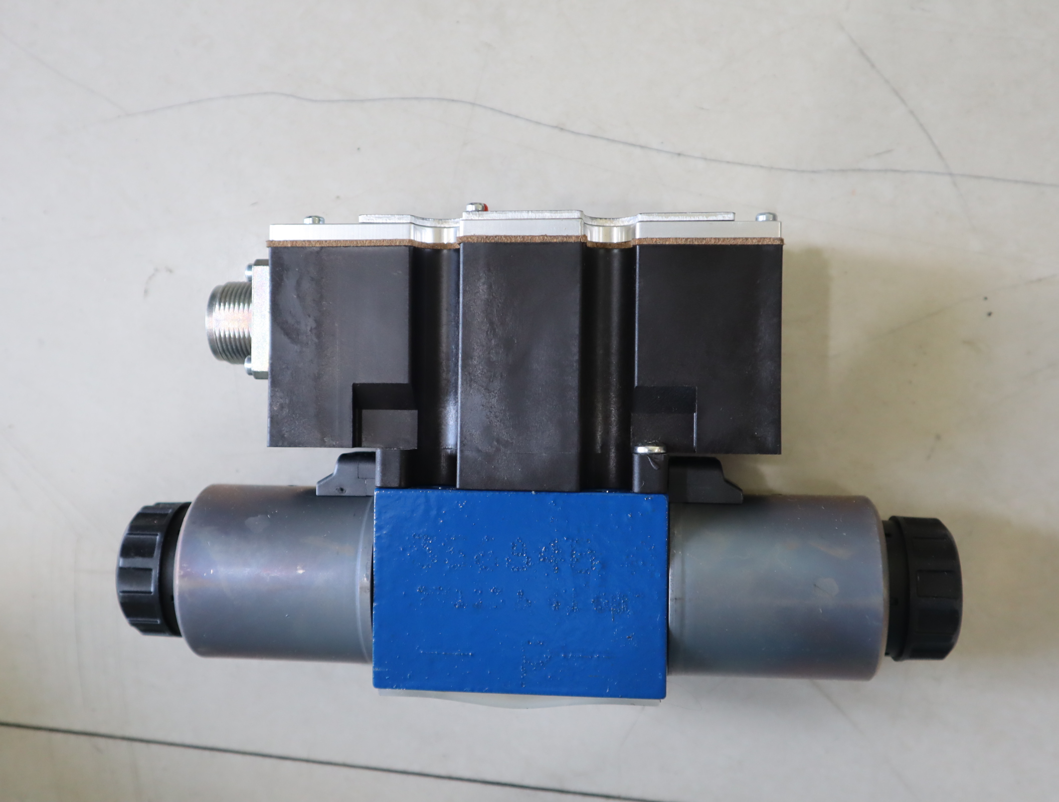 4WRAE6E07-23/G24K31/A1V R900954069 博世力士乐REXROTH比例阀