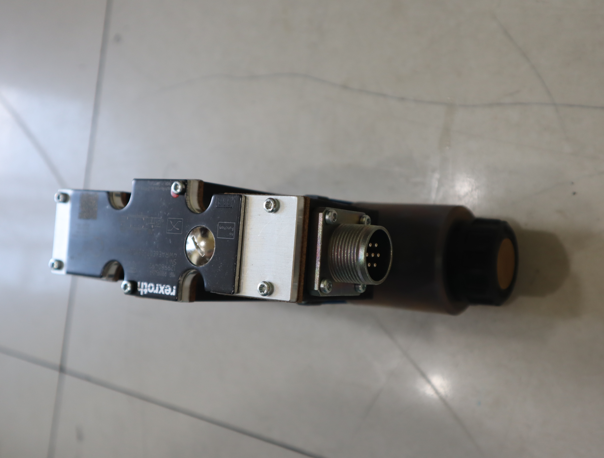 4WRAE6E07-23/G24K31/A1V R900954069 博世力士乐REXROTH比例阀