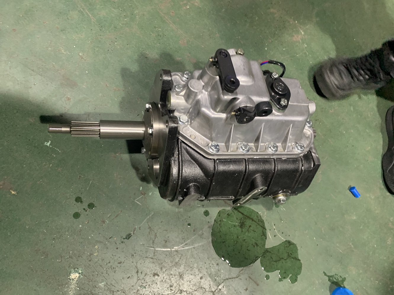 汽摩配件变速箱C