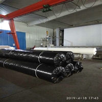 天津一布一膜800克(200/0.4/200)引水涵洞防渗土工布
