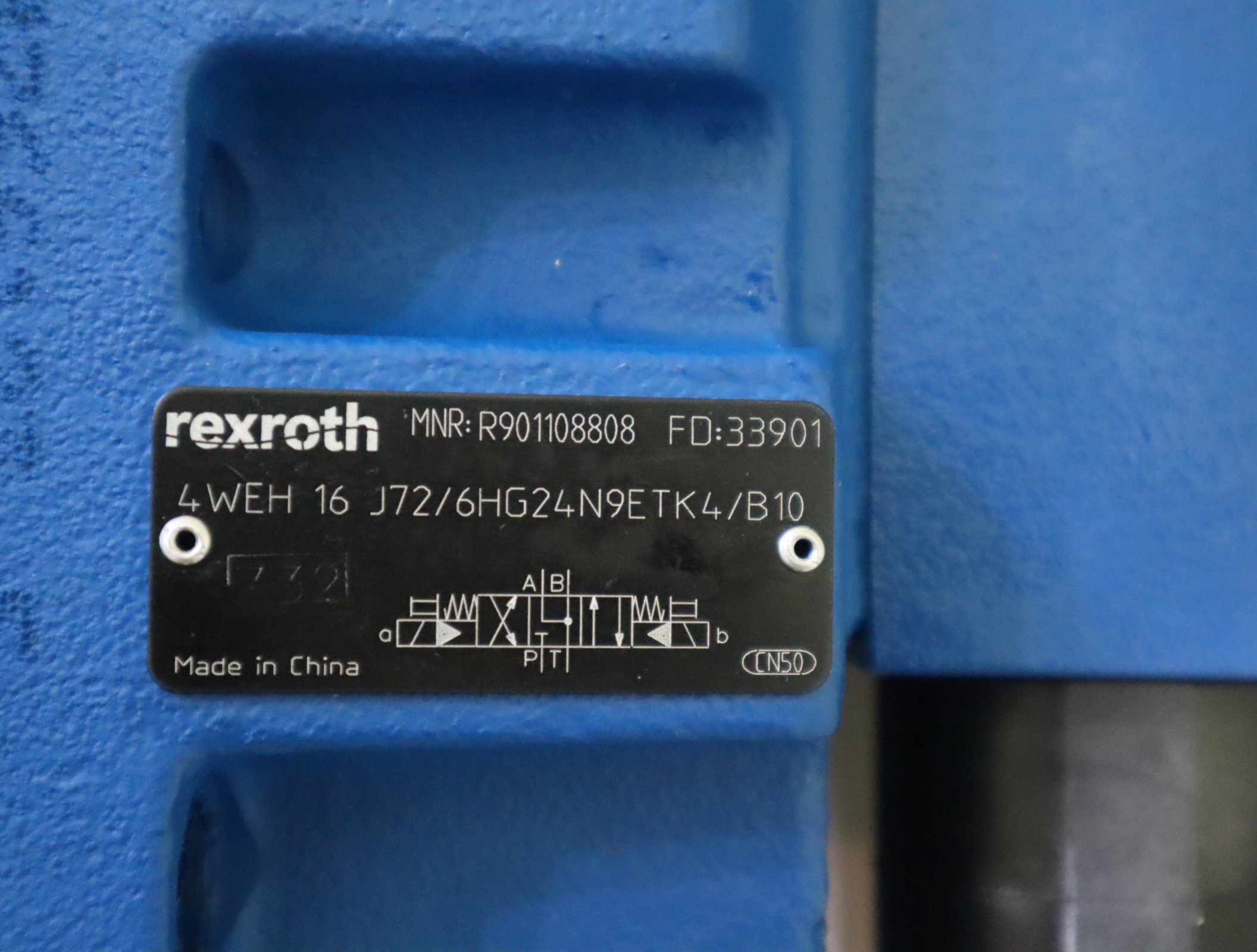 4WEH16J72/6HG24N9ETK4/B10 R901108808 德国力士乐REXROTH电液阀