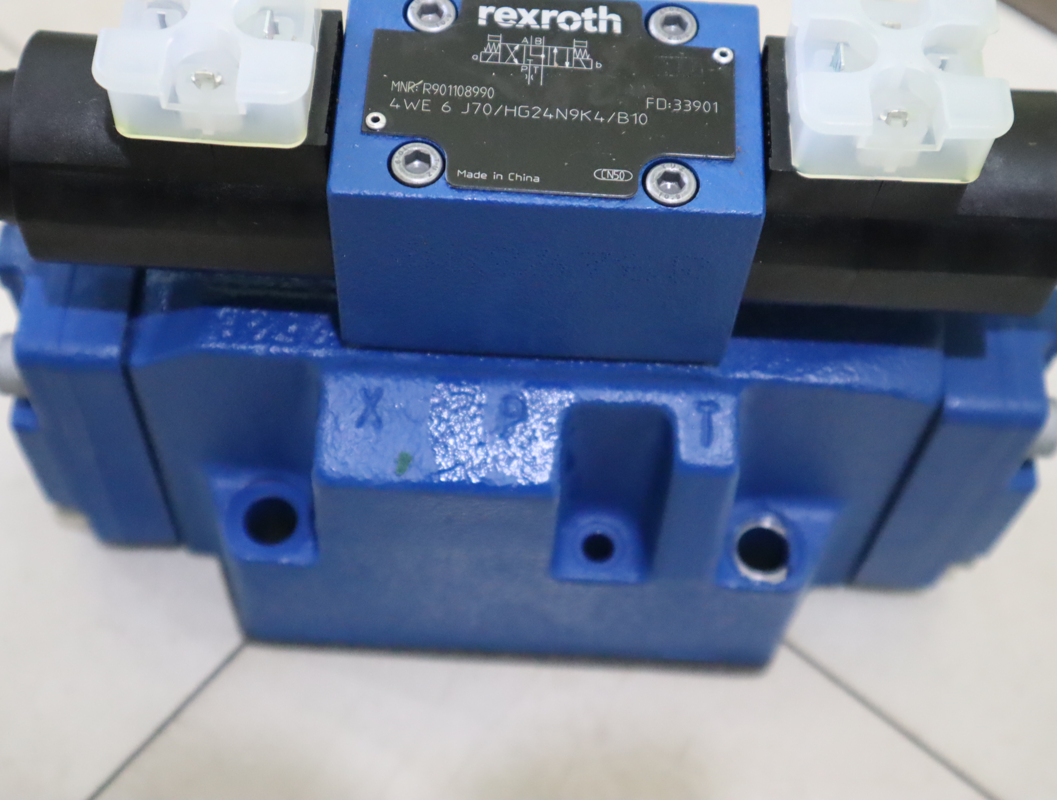 4WEH16J72/6HG24N9ETK4/B10 R901108808 德国力士乐REXROTH电液阀