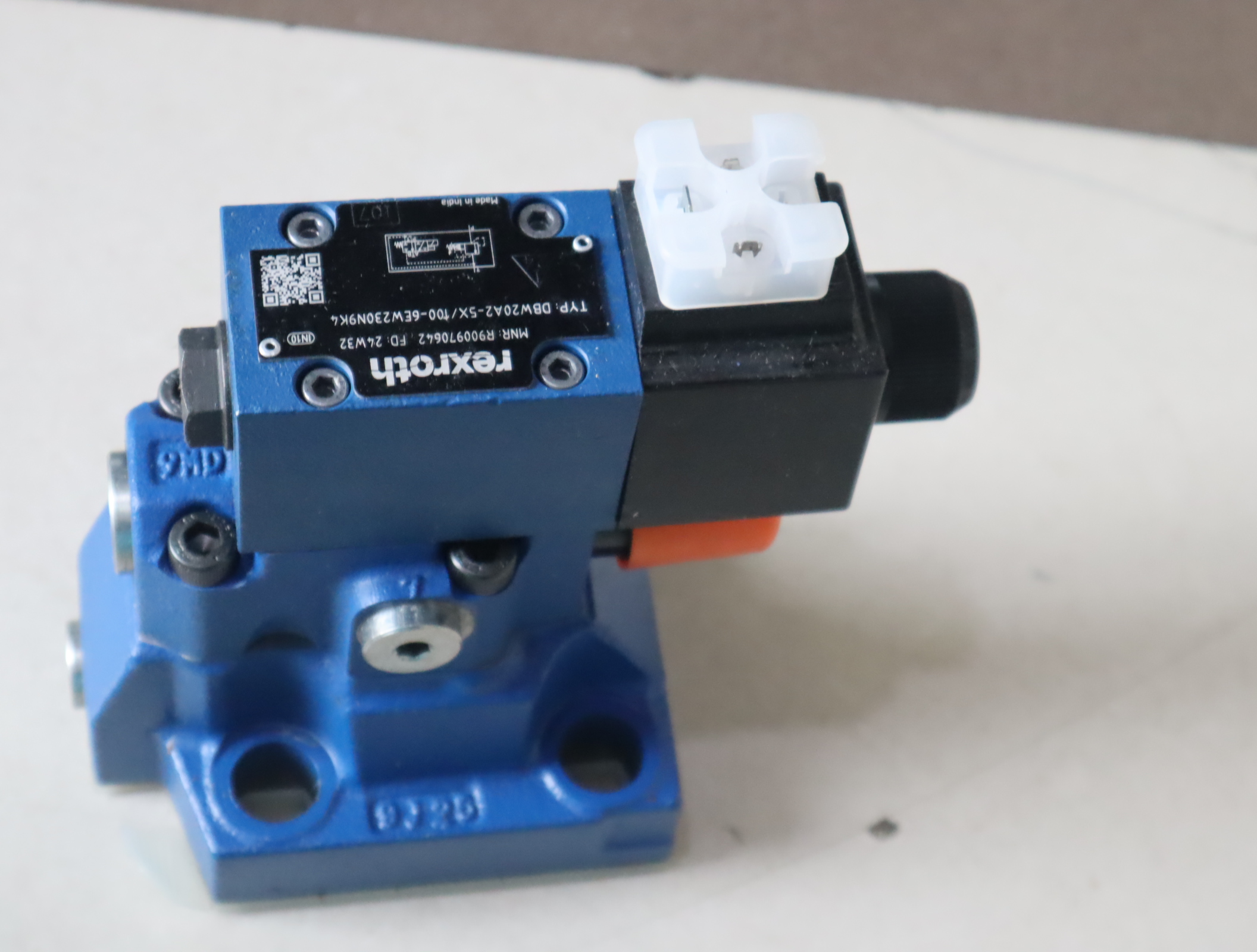 DBW20A2-52/100-6EW230N9K4 R900970642 力士乐REXROTH电磁溢流阀