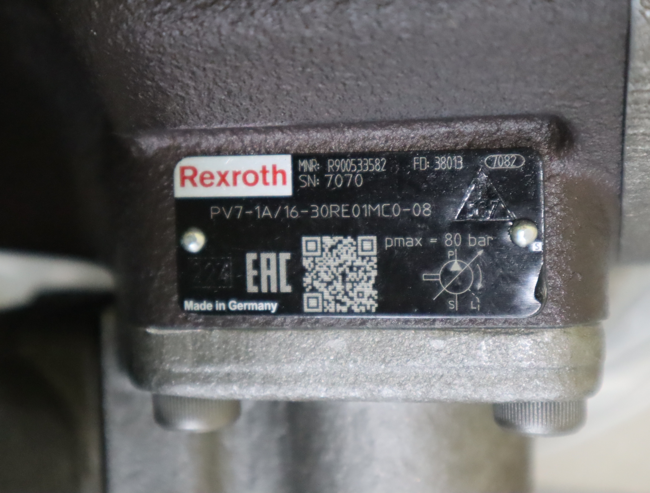 R900533582 PV7-1A/16-30RE01MC0-08 德国力士乐REXROTH叶片泵