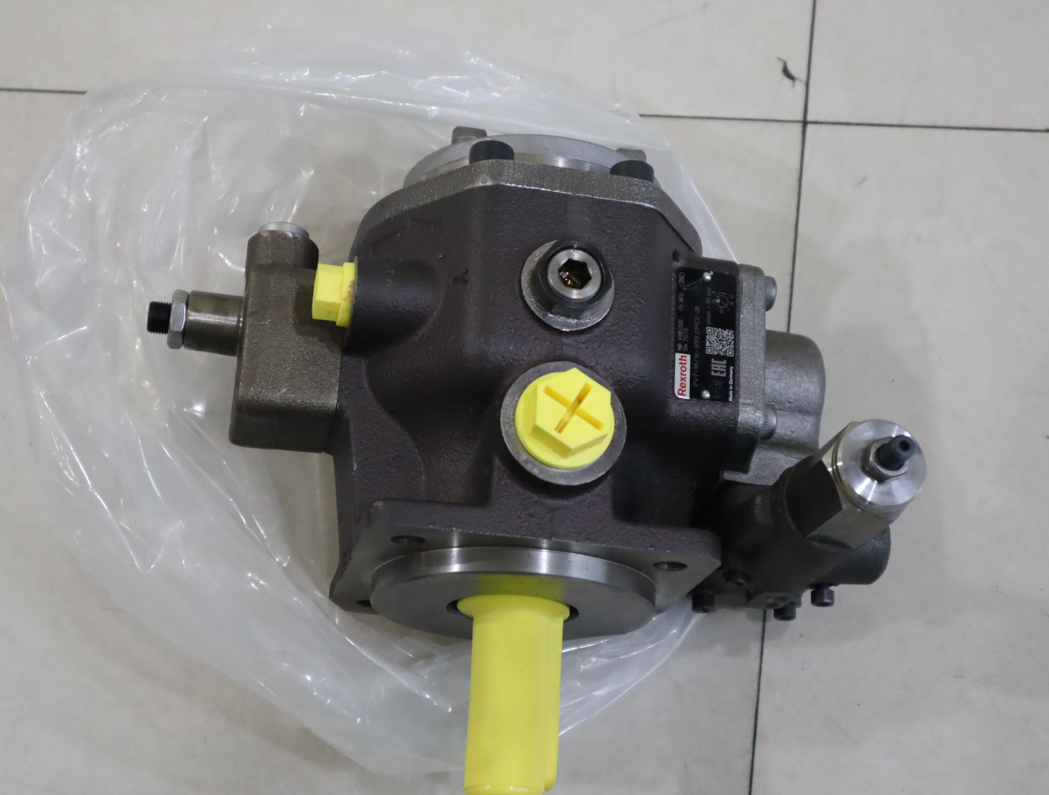 R900533582 PV7-1A/16-30RE01MC0-08 德国力士乐REXROTH叶片泵