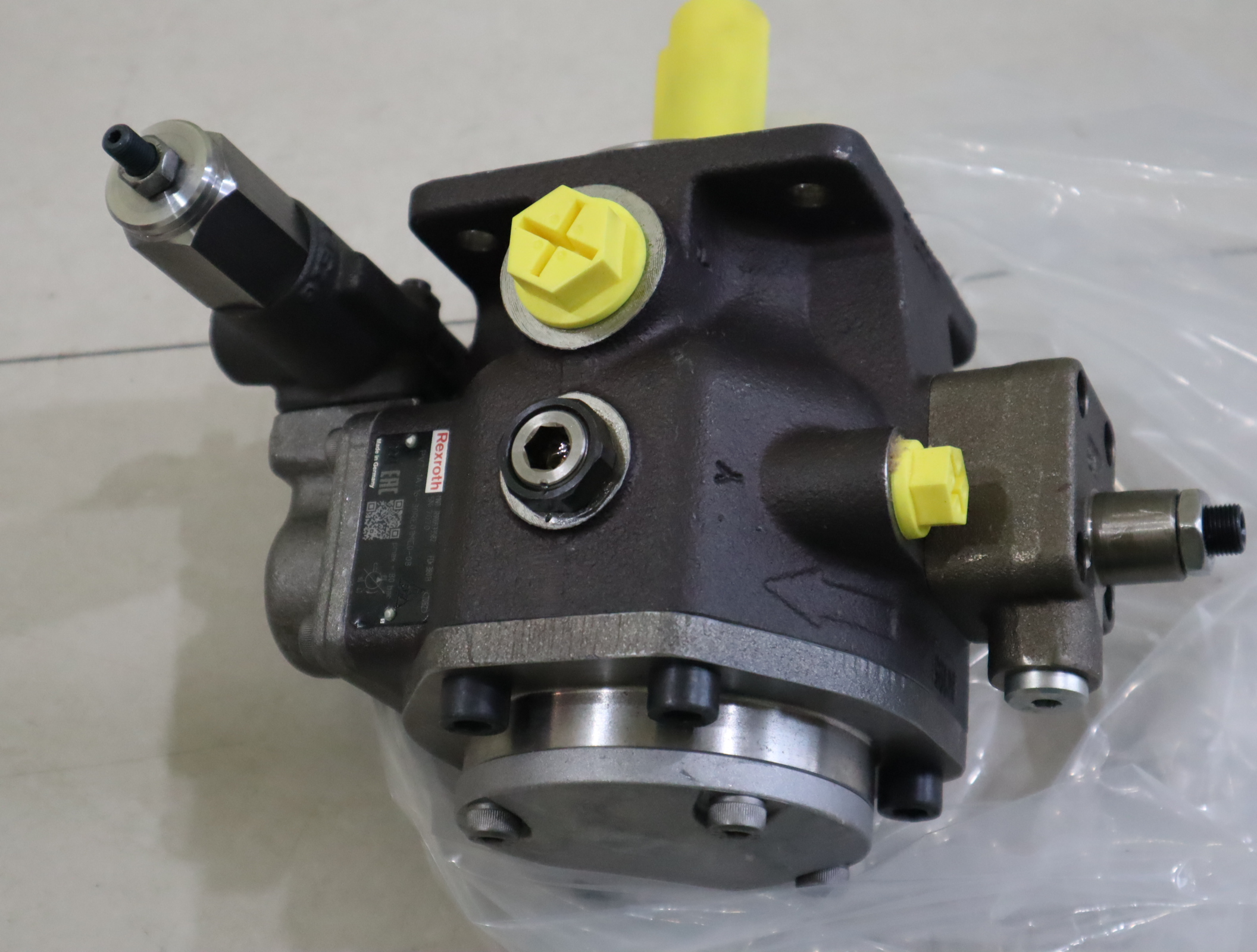 R900533582 PV7-1A/16-30RE01MC0-08 德国力士乐REXROTH叶片泵