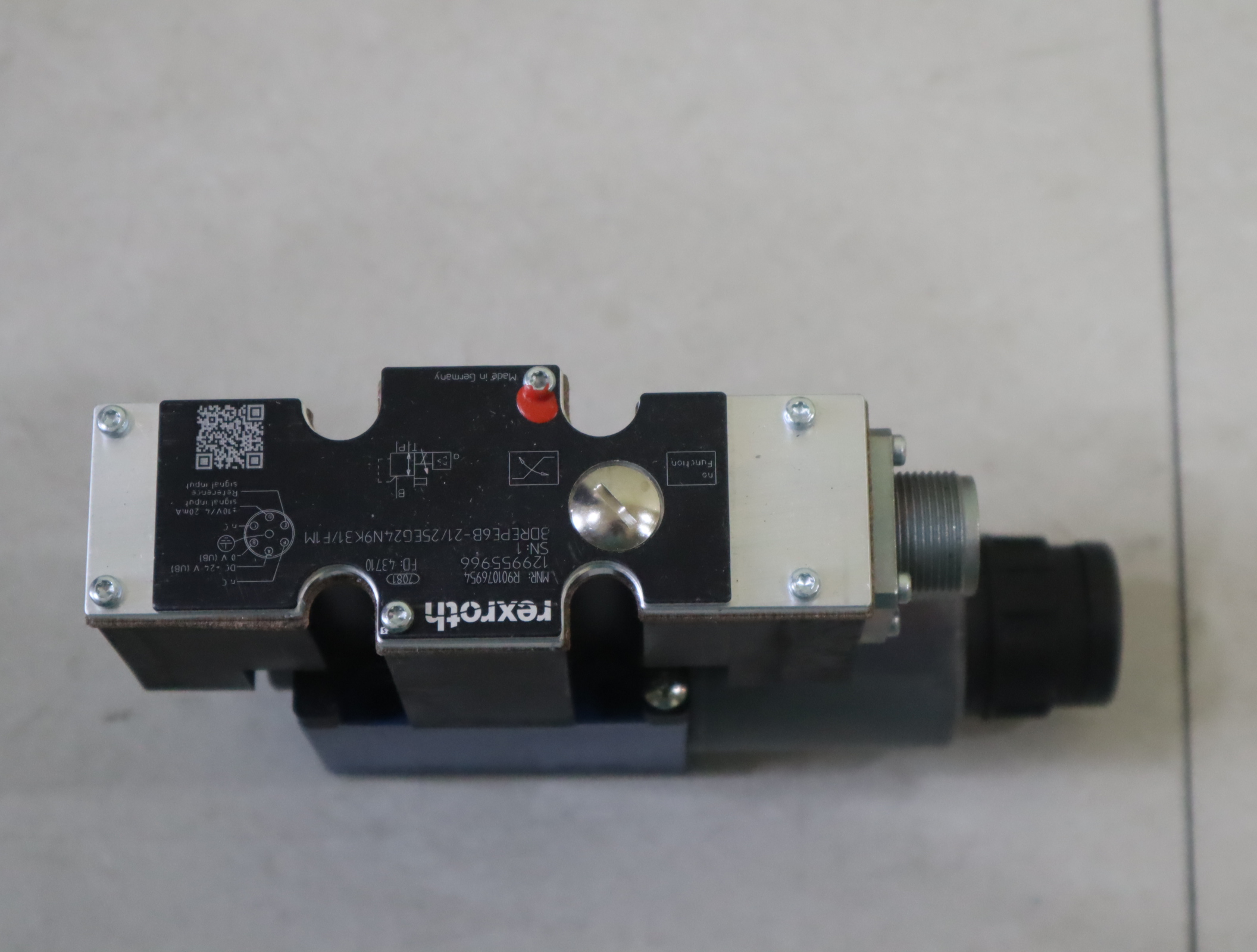 R901076954 3DREPE6B-2X/25EG24N9K31/F1M 力士乐REXROTH比例阀