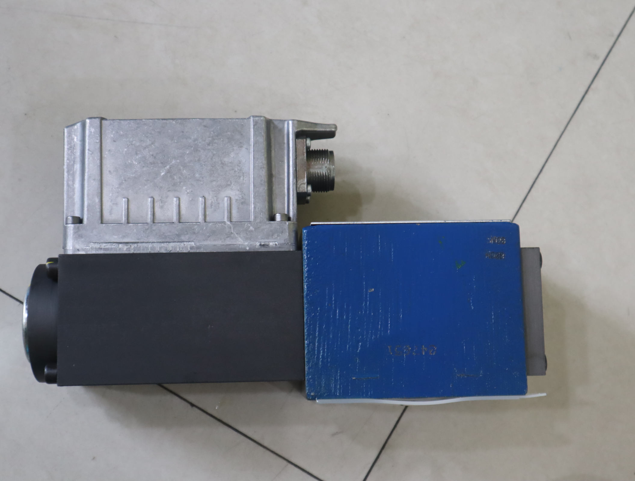 R901494254 4WRPEH10C4B50L-32/M/24A1 德国力士乐REXROTH比例阀