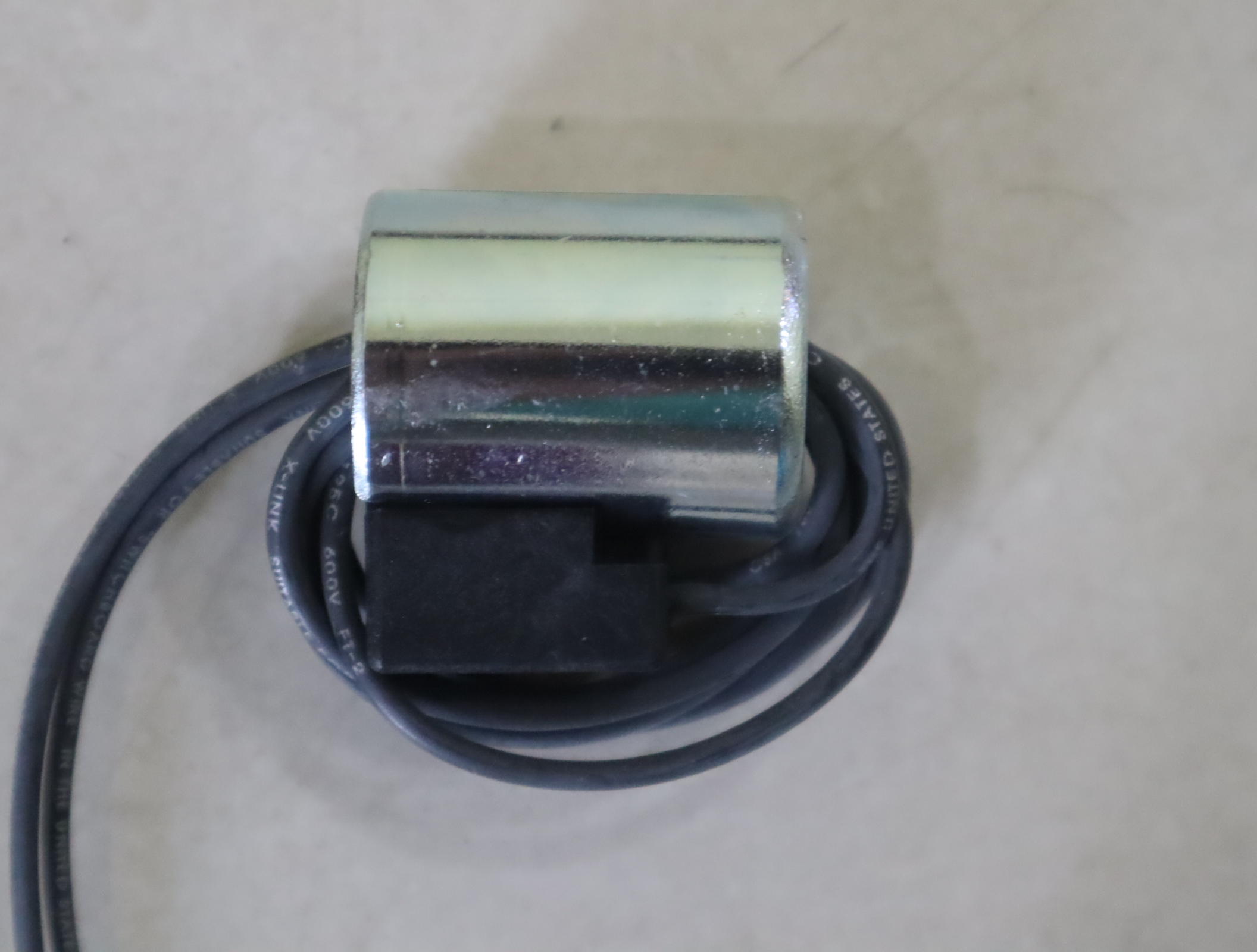 300AA00382A MCSCP230AW0B0010 美国VICKERS丹佛斯DANFOSS线圈电缆