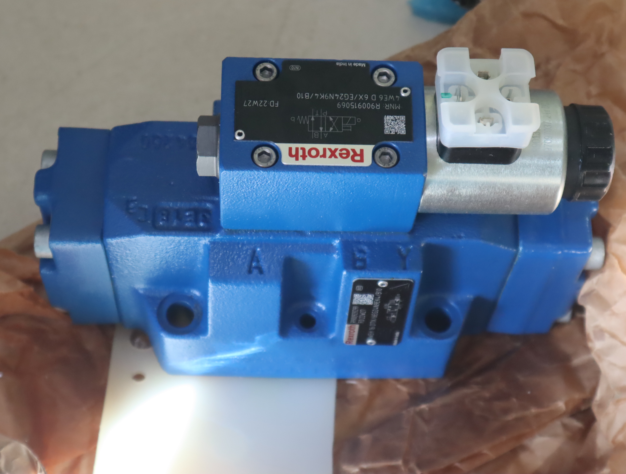 4WEH16D7X/6EG24N9EK4/B10 R900929299 德国力士乐REXROTH电液阀