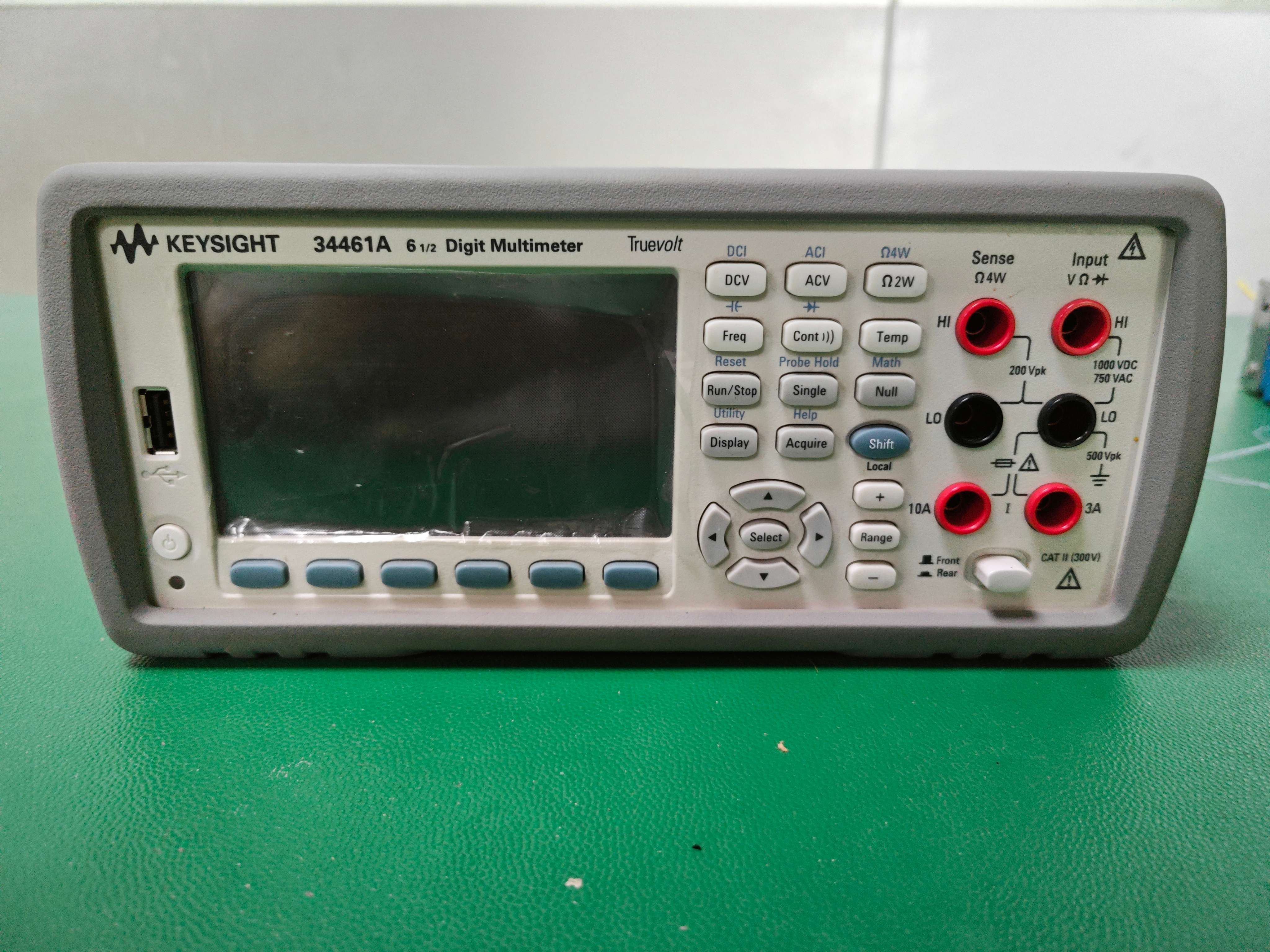 是德科技 34461A 是一款六位半台式数字万用表