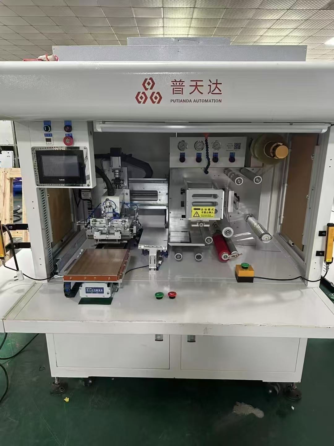采用超薄柔性玻璃的贴合机 柔性玻璃加工利器 适用于智能穿戴 高效稳定 操作简便 