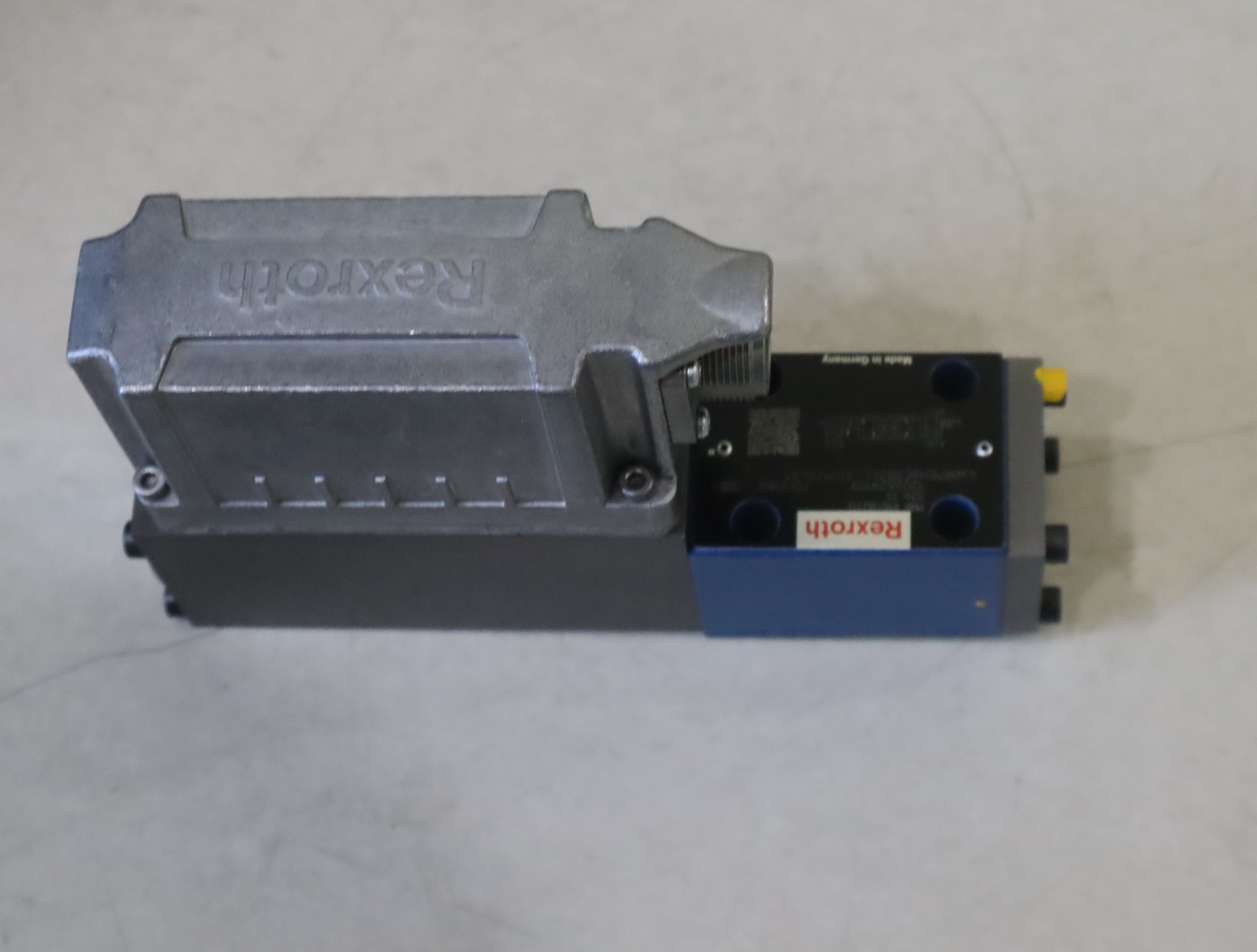 4WRPEH6C3B24L-31/M/24A1 R901382313 德国力士乐REXROTH伺服阀