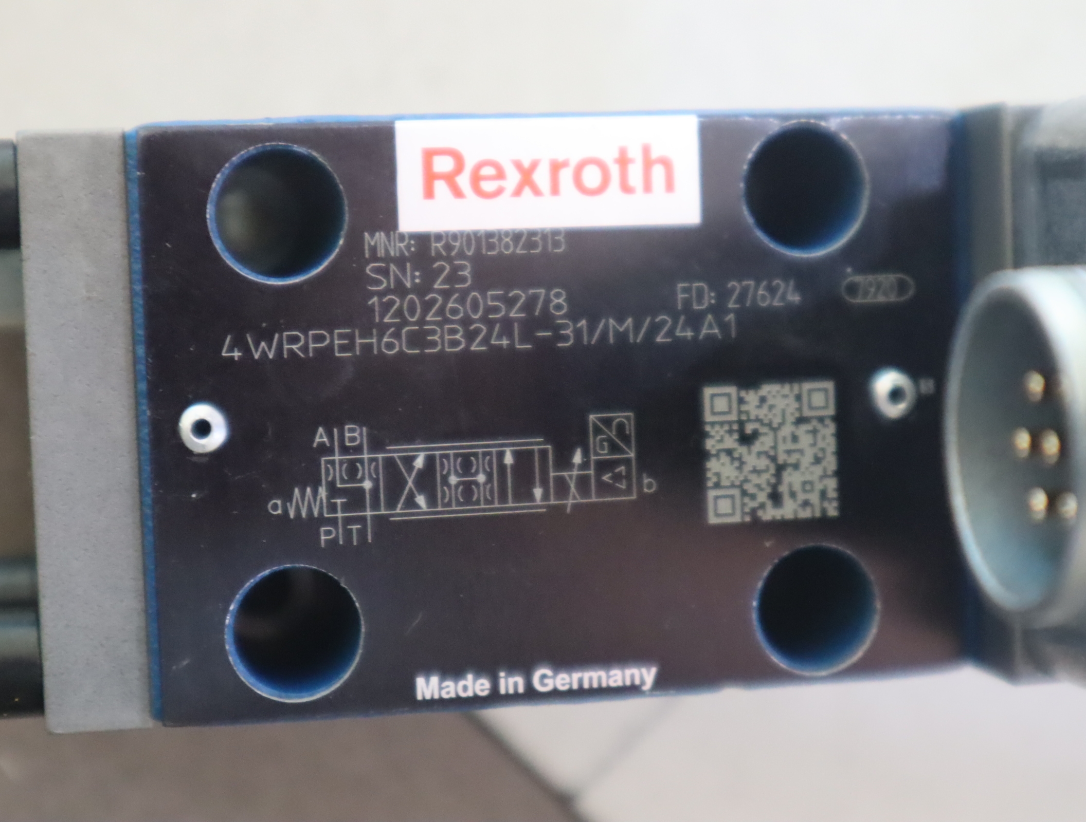 4WRPEH6C3B24L-31/M/24A1 R901382313 力士乐REXROTH比例阀