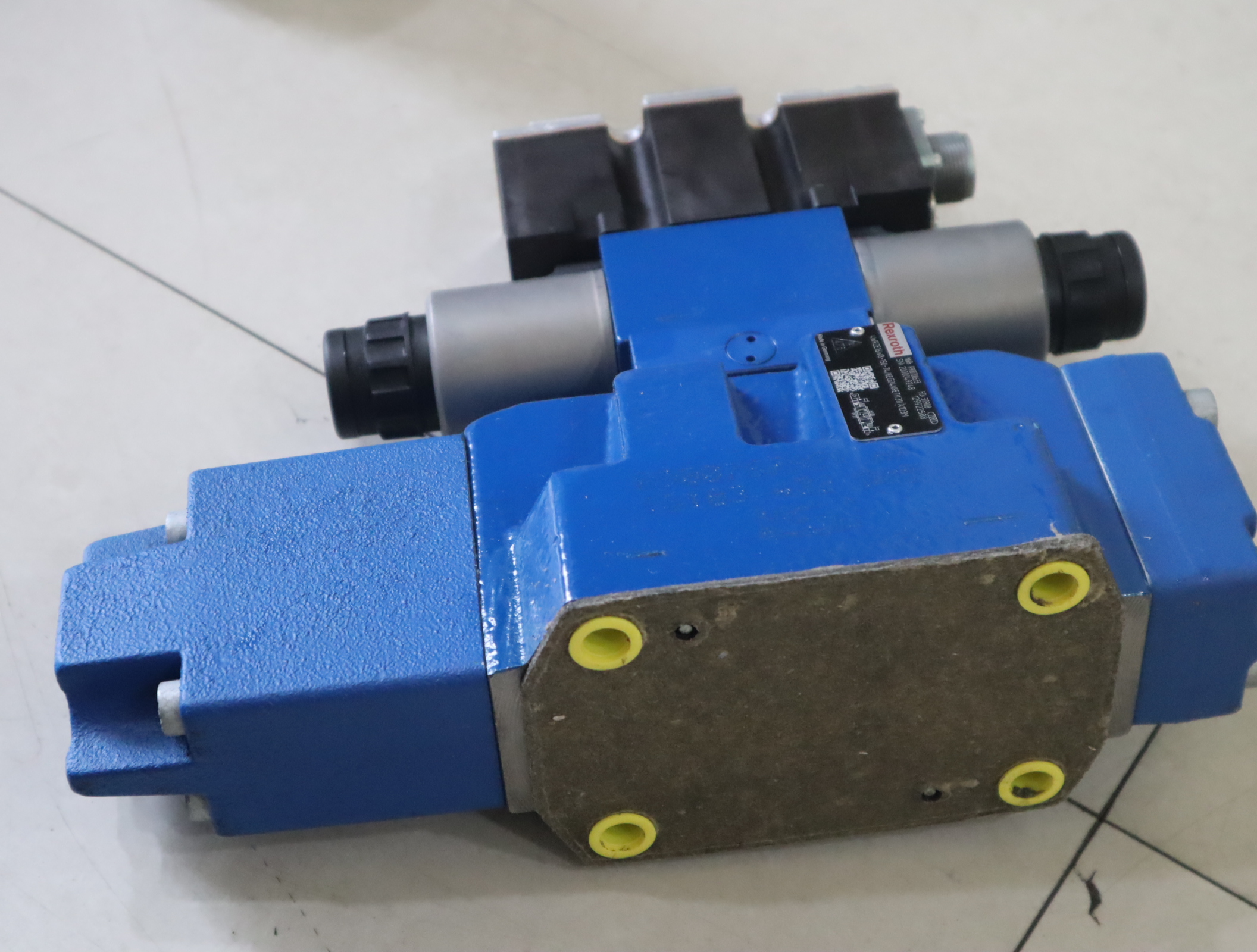 4WRZE16W8-150-7X/6EG24N9ETK31/A1D3M R900700633 REXROTH阀