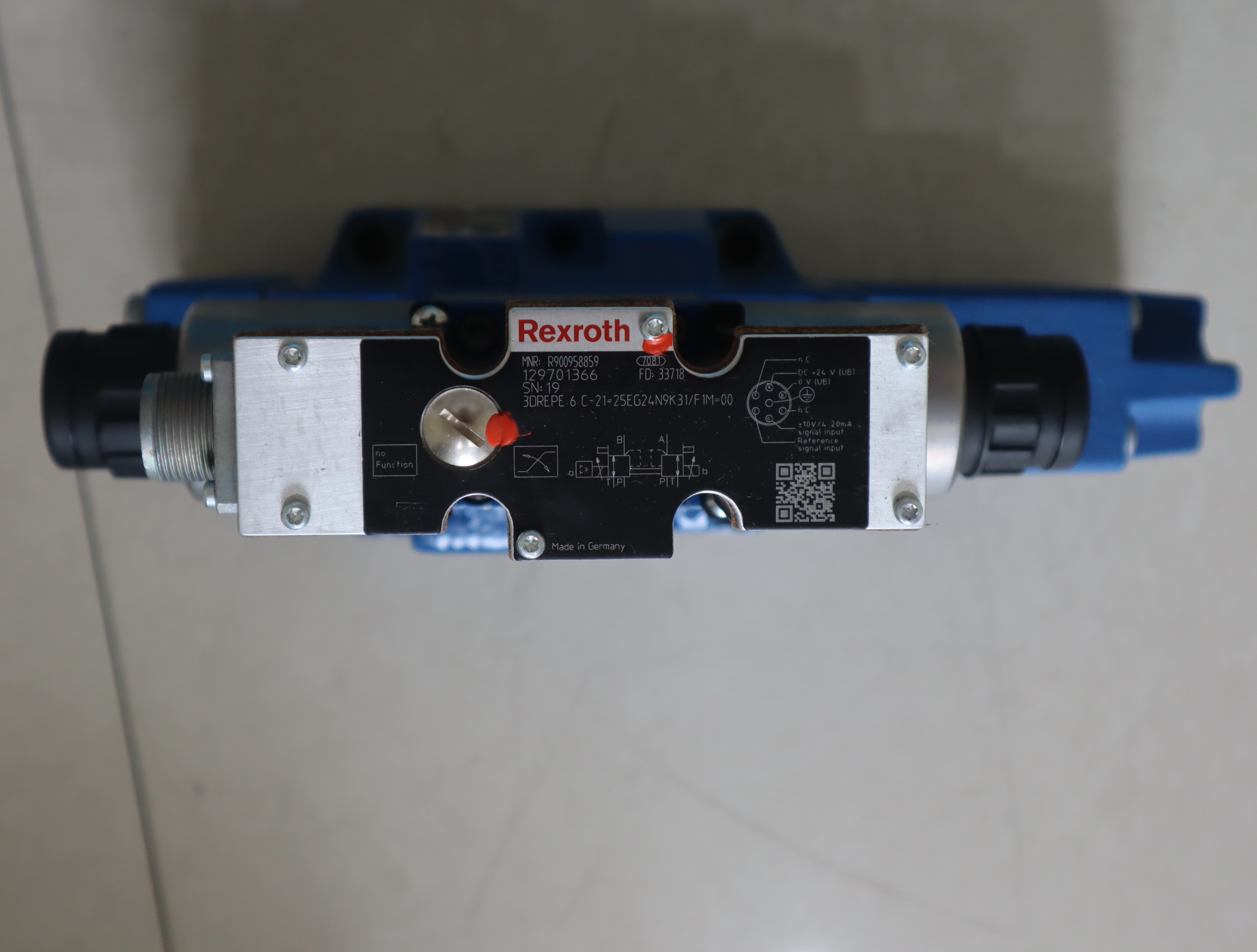 4WRZE16W6-150-74/6EG24N9K31/F1D3M R901014937 力士乐REXROTH阀