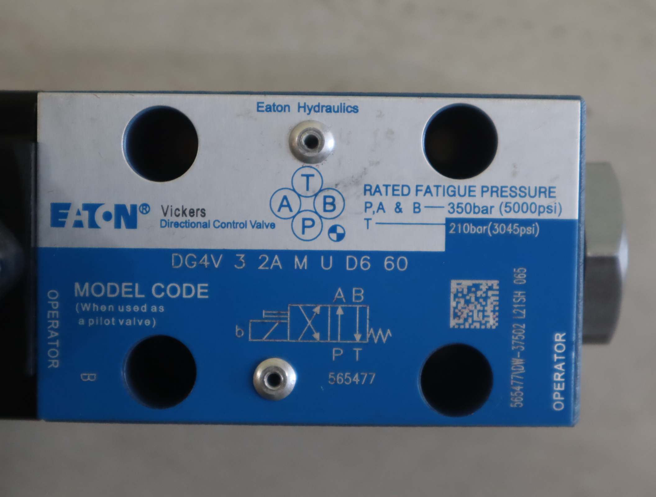 DG4V 3 2A M U D6 60 565477 美国威格士VICKERS电磁阀