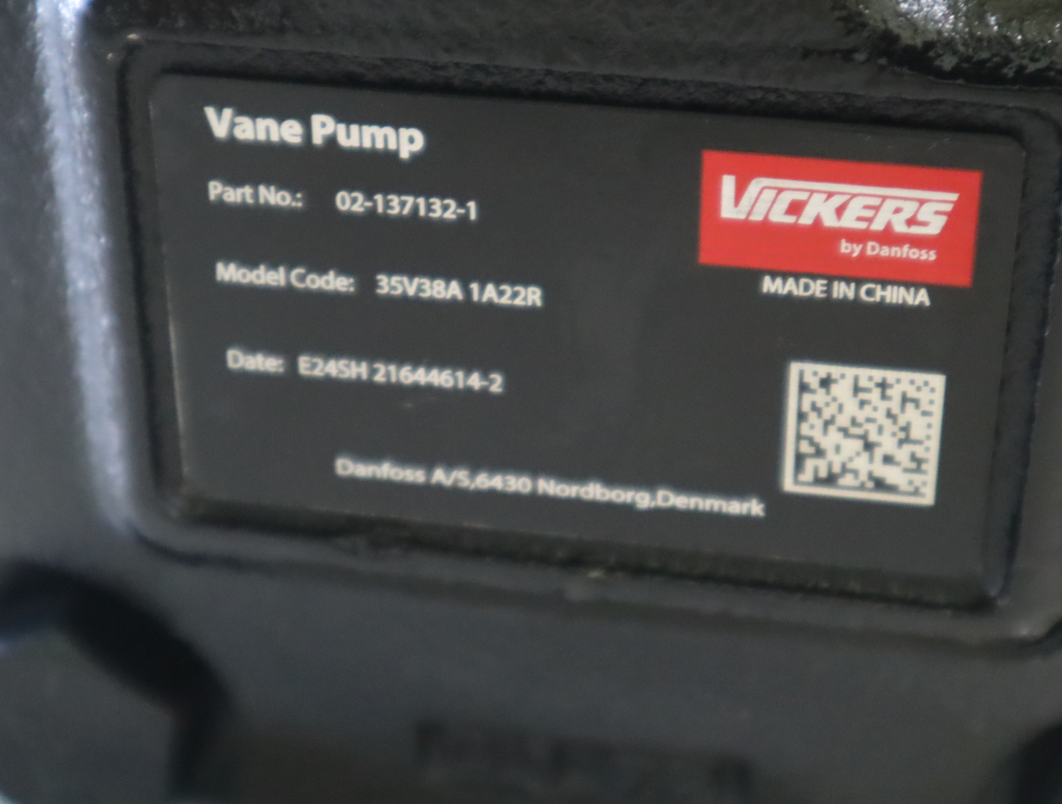 35V38A 1A22R 02-137132-1 威格士VICKERS DANFOSS丹佛斯叶片泵