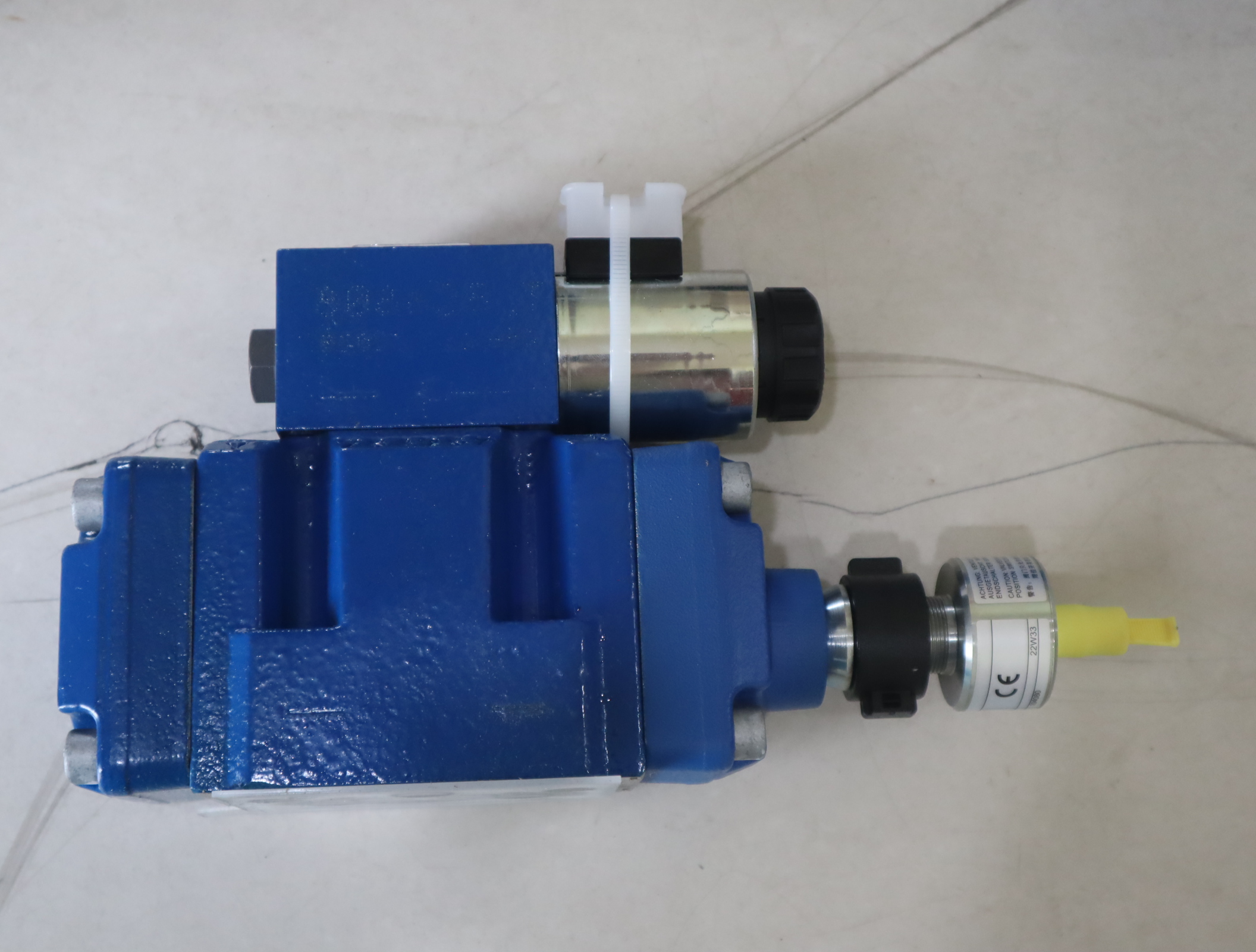 4WEH10EB47/6EG24K4QM0G24 R900923147 德国力士乐REXROTH电液阀