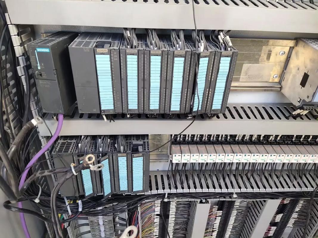 滨 湖 区 PLC触摸屏 变频器 二手线路板 电子料回收 专业收购 快速沟通