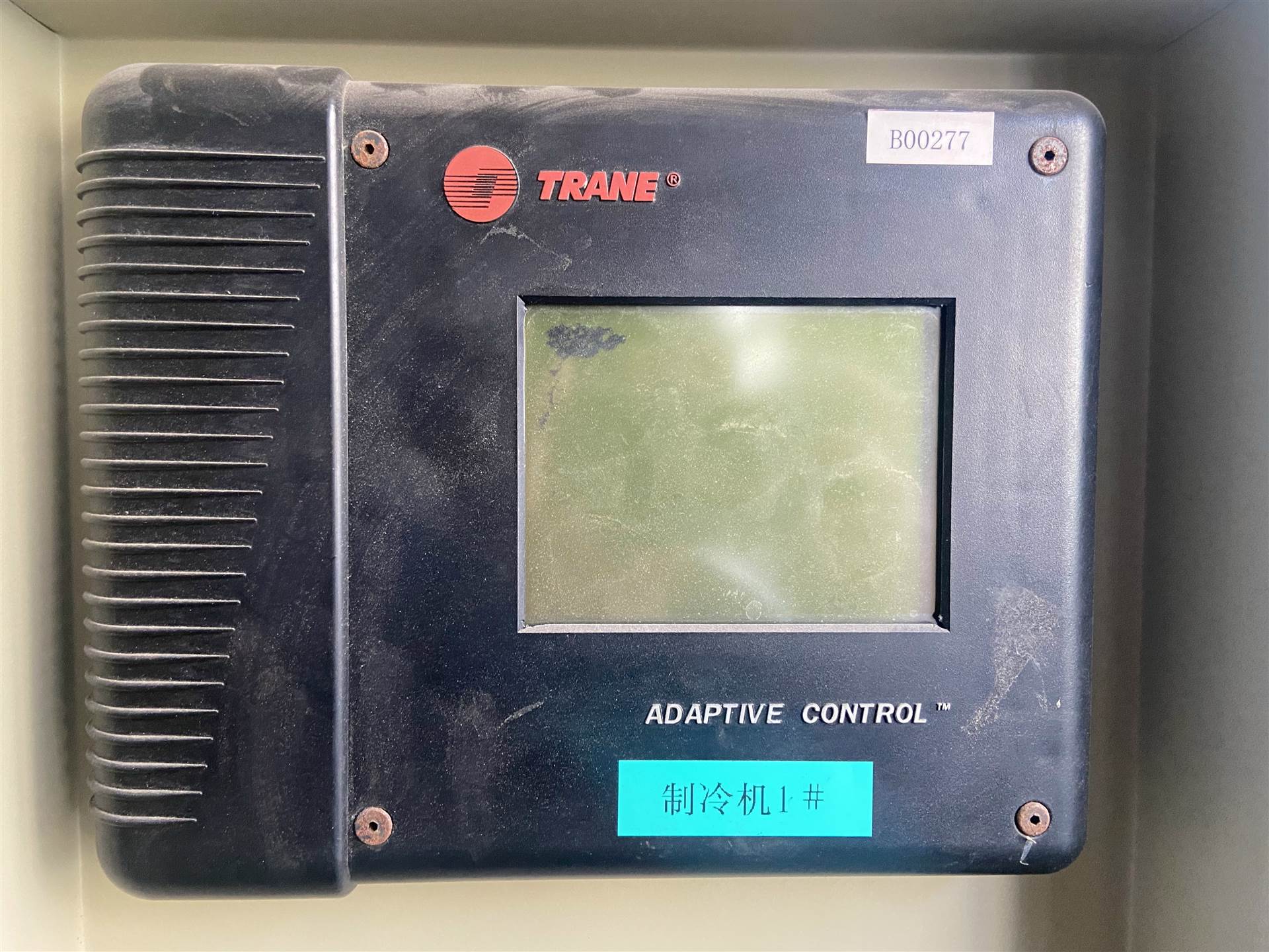 二手中央空调特灵 销售特灵螺杆式低温冷冻机RTWD200HE50