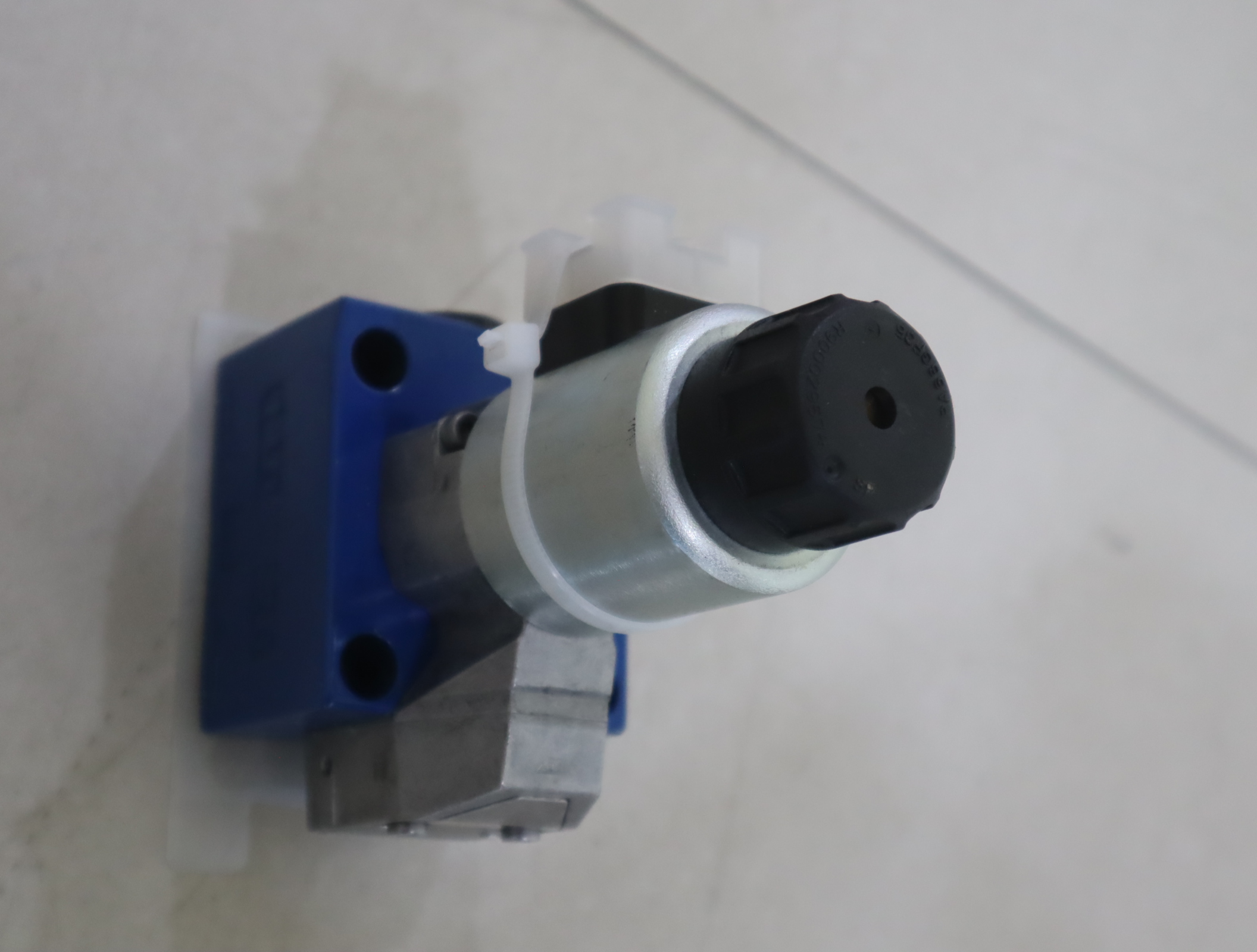 R900088708 M-3SEW10U16/420MG24N9K4/P 力士乐REXROTH电磁球阀